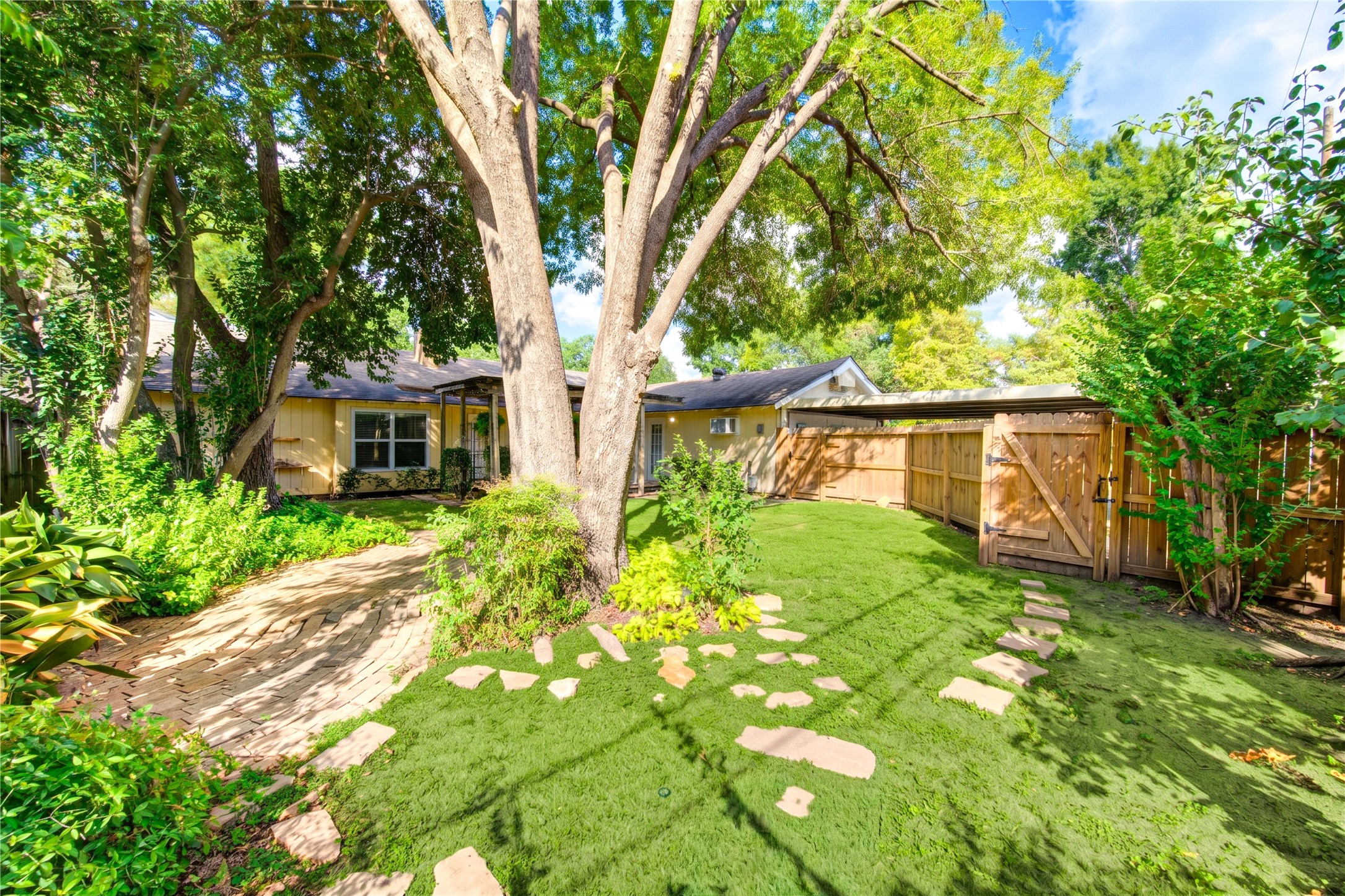 10603 Bordley Drive, Houston, TX 77042