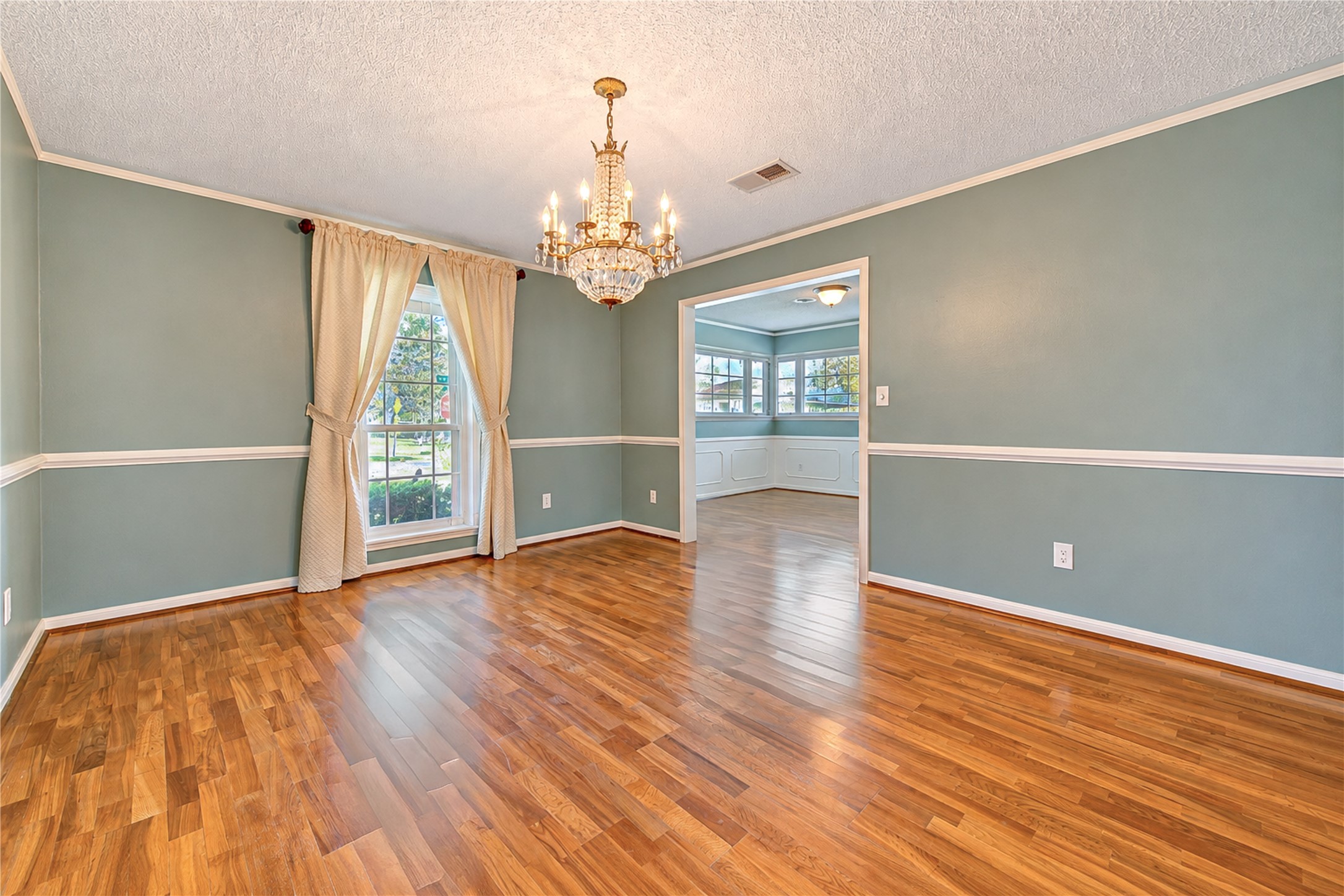 10603 Bordley Drive, Houston, TX 77042 10603 Bordley Drive, Houston, TX 77042