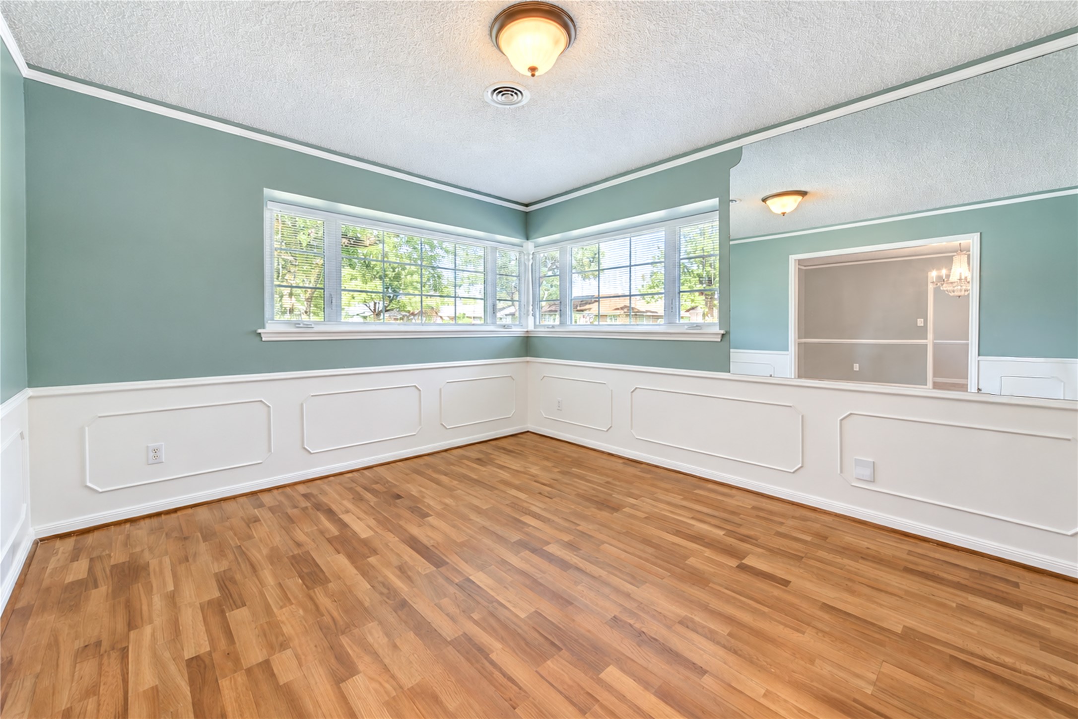 10603 Bordley Drive, Houston, TX 77042 10603 Bordley Drive, Houston, TX 77042