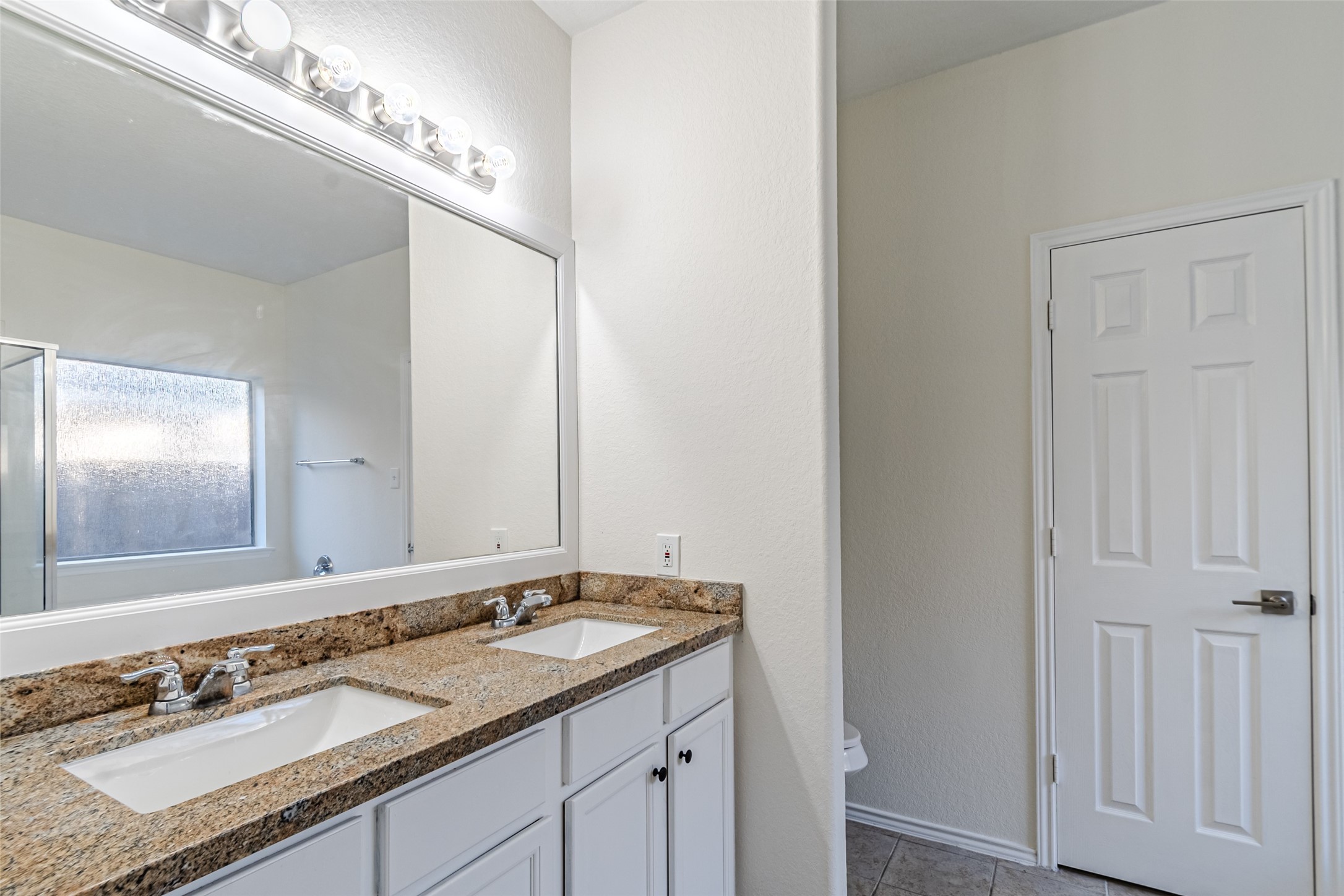 18111 Hillock Glen Lane, Cypress, TX 77429