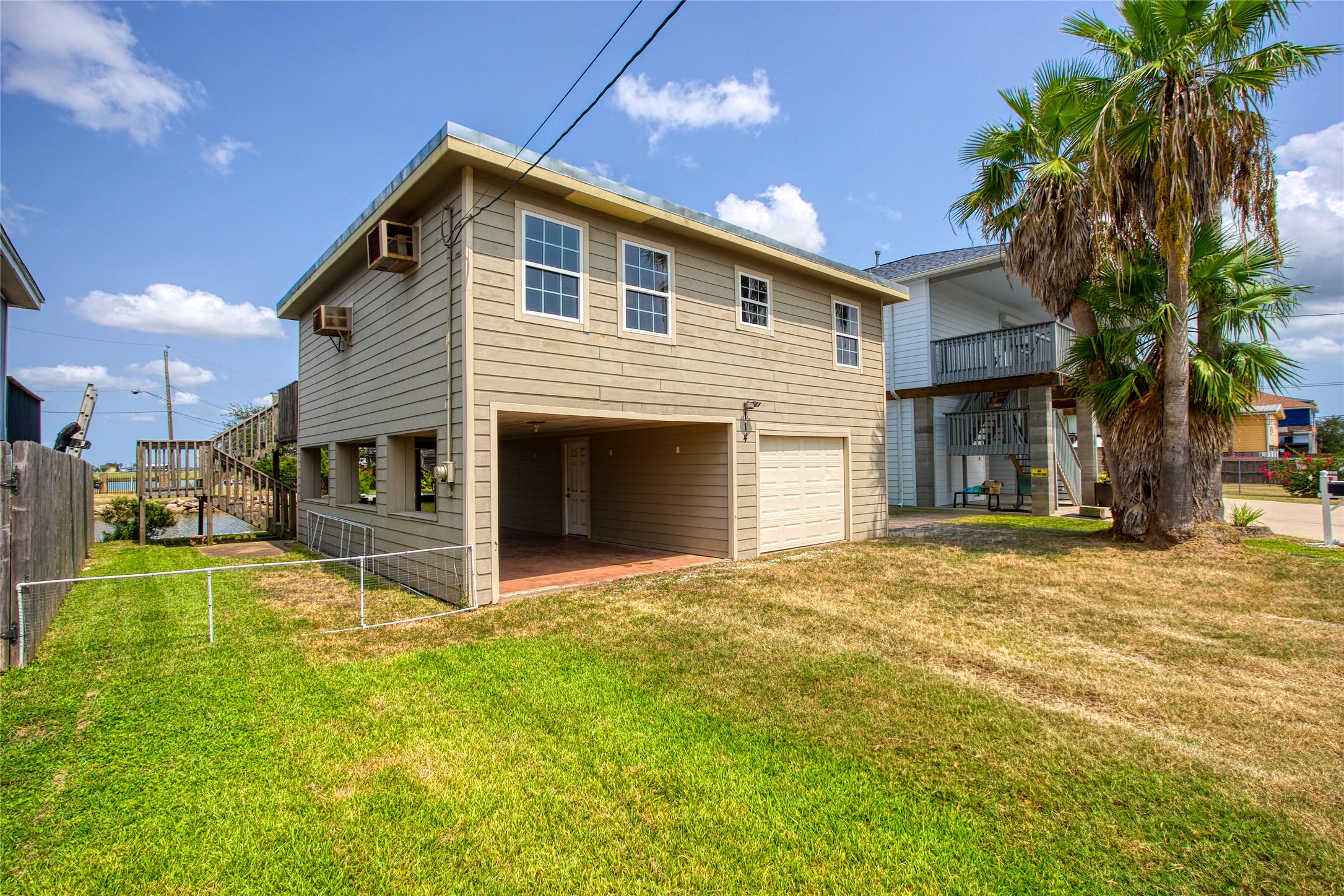114 Bayou Vista Drive, Hitchcock, TX 77563