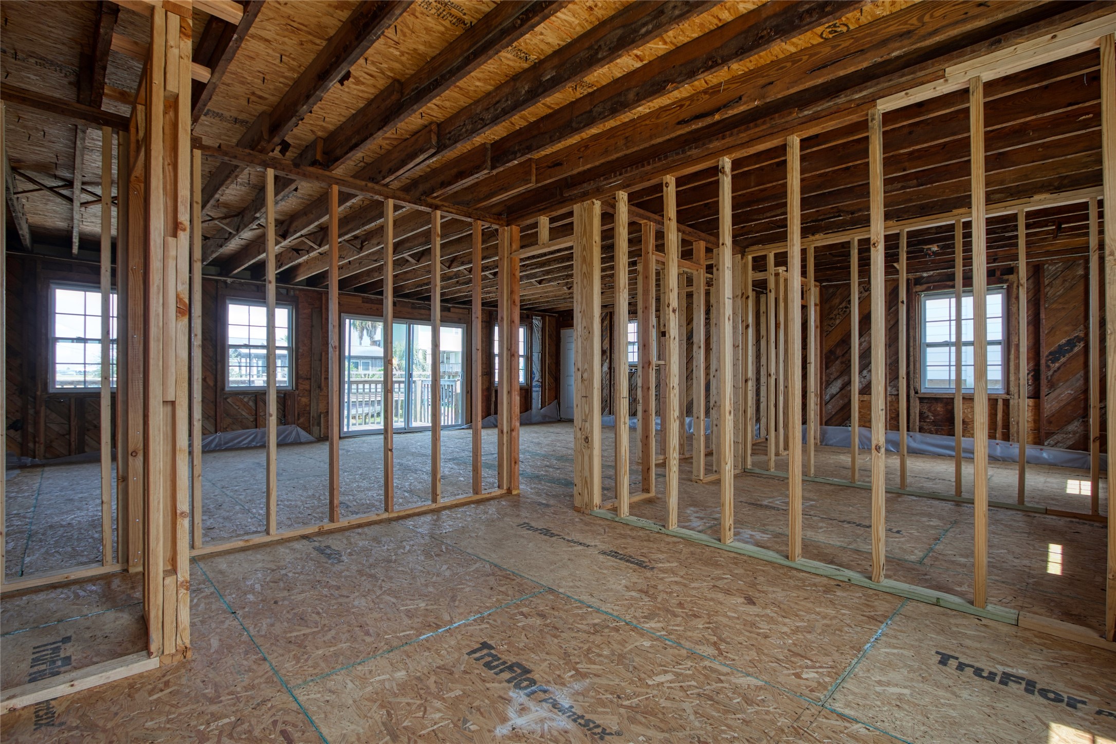 114 Bayou Vista Drive, Hitchcock, TX 77563