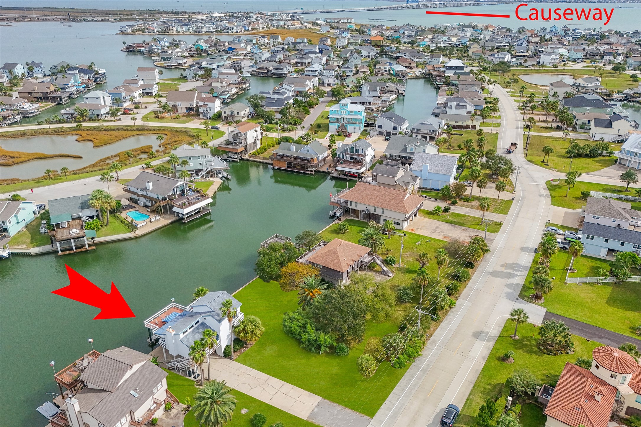1426 Tiki Drive, Tiki Island, TX 77554