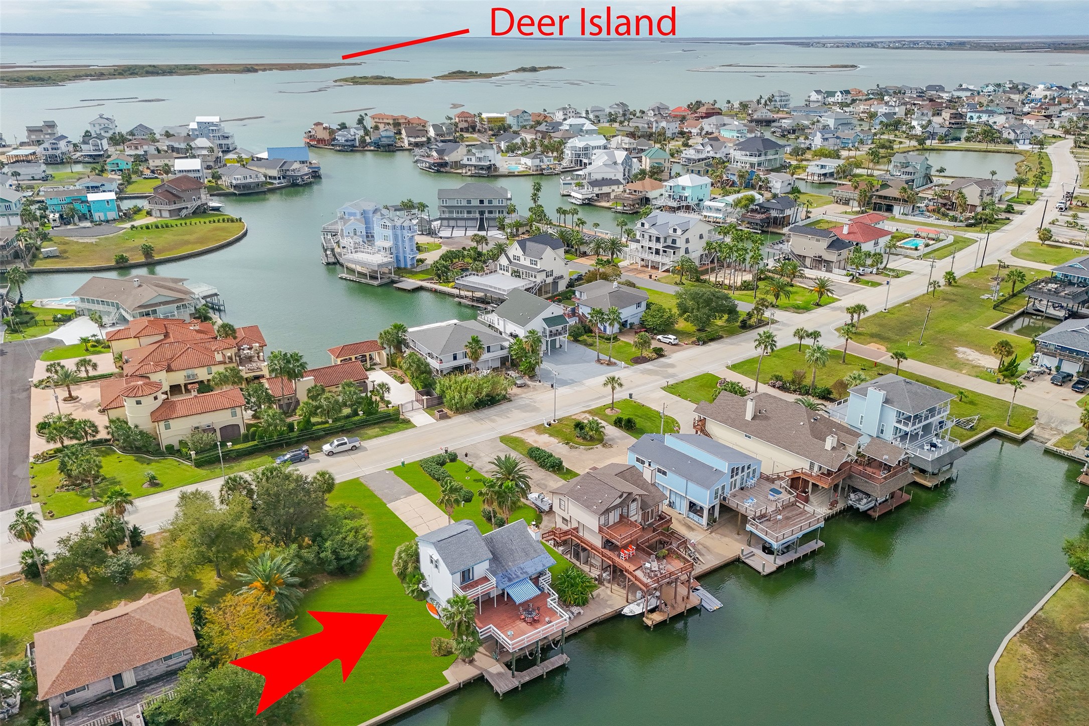 1426 Tiki Drive, Tiki Island, TX 77554