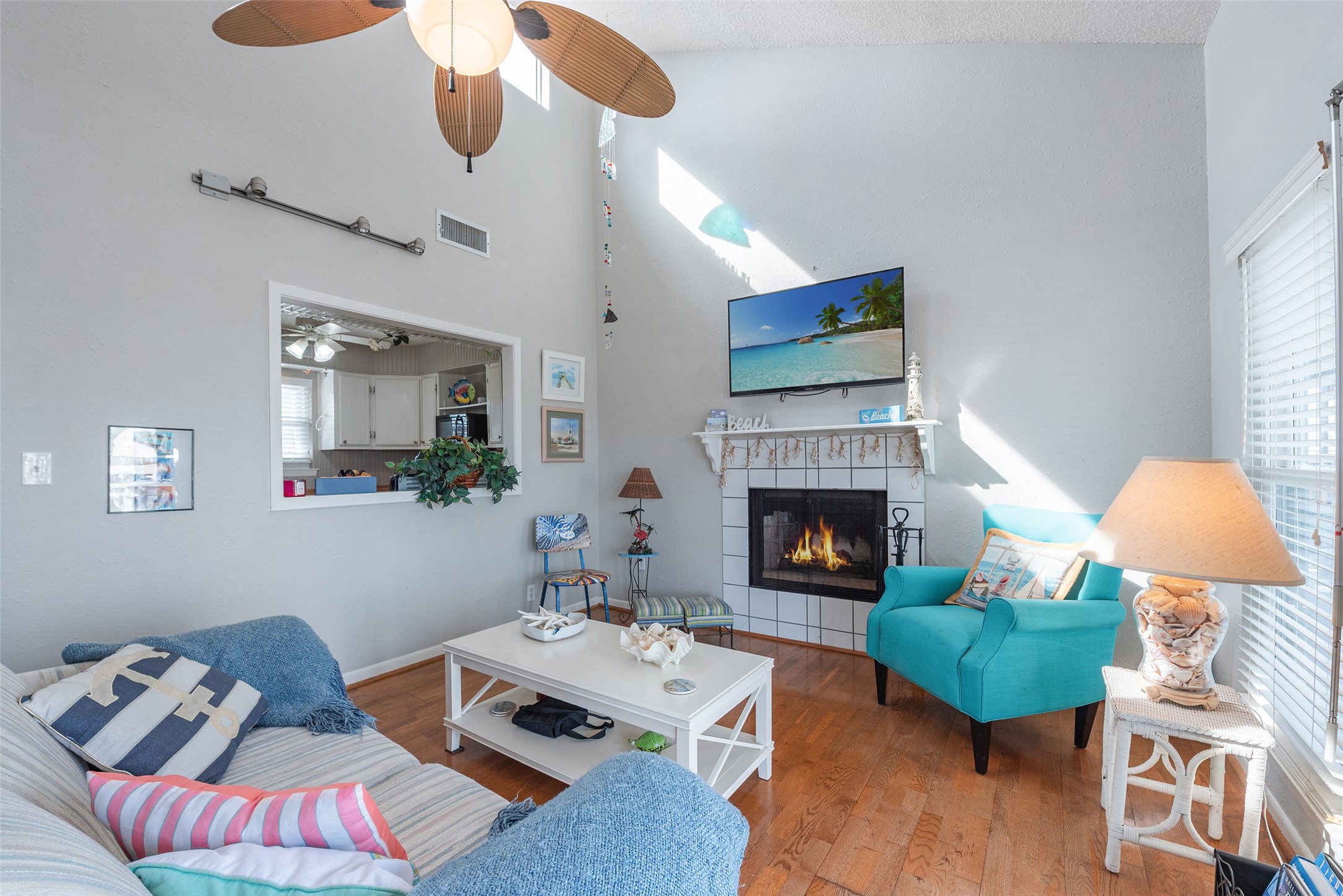 1426 Tiki Drive, Tiki Island, TX 77554