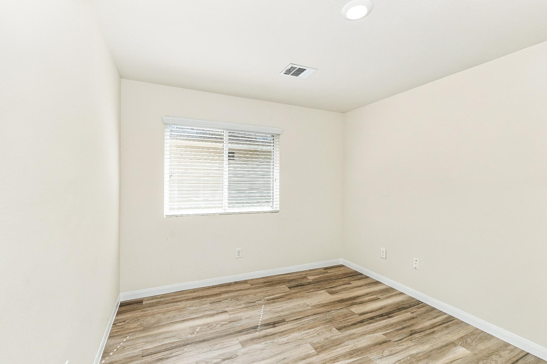 Photos may be representative of the floor plan and not the exact home. Finishes, layout, and features of the actual property for lease may vary. Photos may be representative of the floor plan and not the exact home. Finishes, layout, and features of the actual property for lease may vary.
