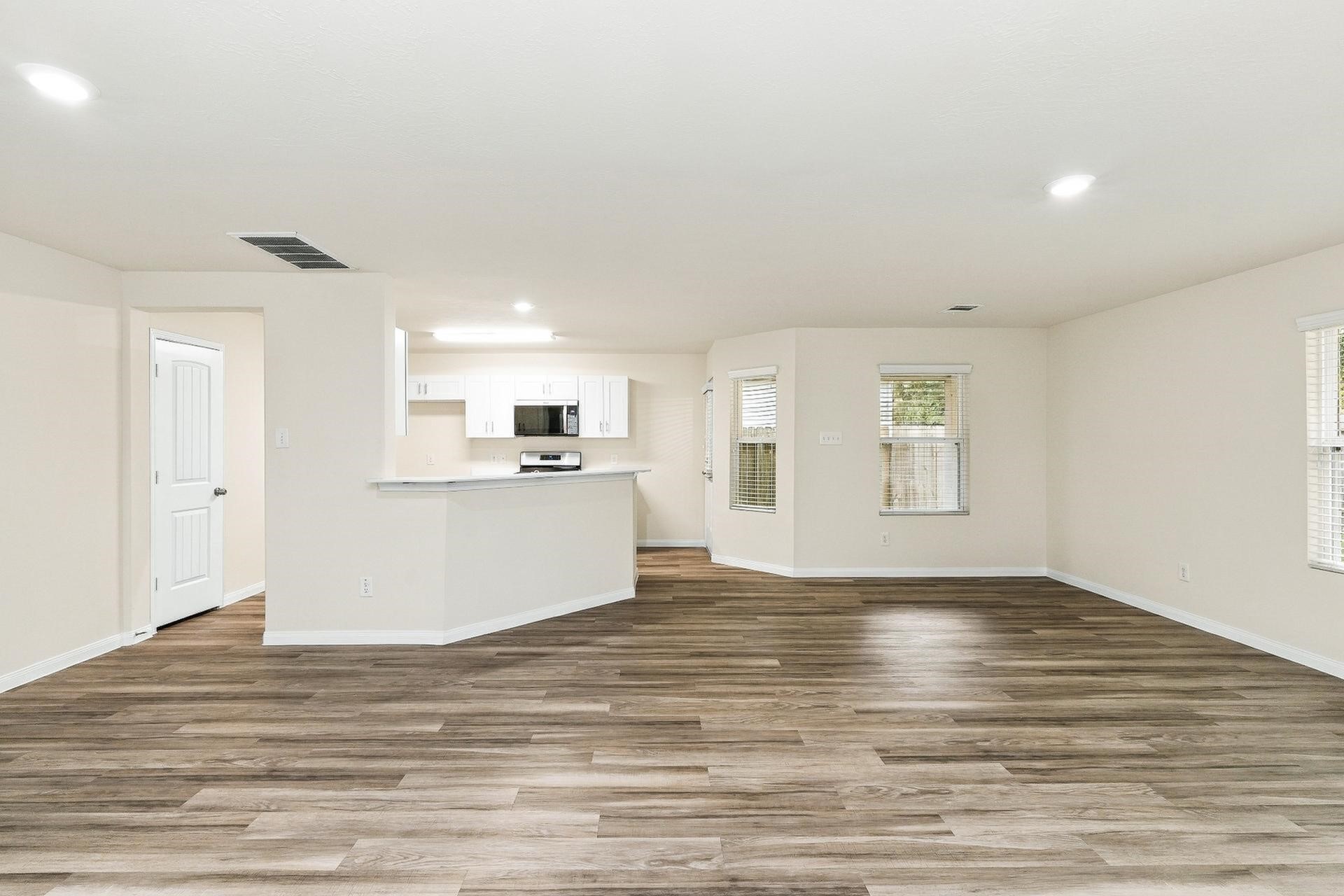 Photos may be representative of the floor plan and not the exact home. Finishes, layout, and features of the actual property for lease may vary. Photos may be representative of the floor plan and not the exact home. Finishes, layout, and features of the actual property for lease may vary.
