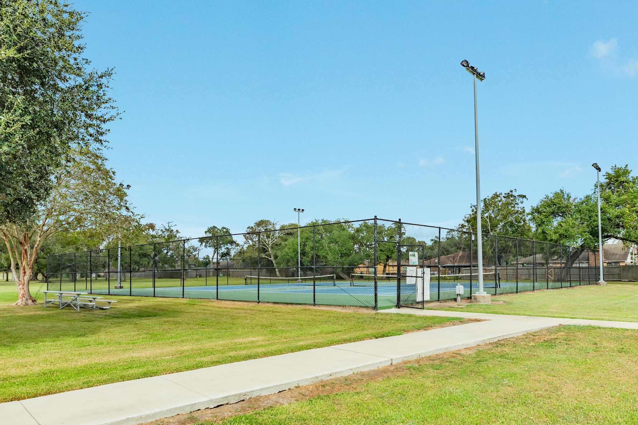 418 Garland Drive, #242, Lake Jackson, TX 77566