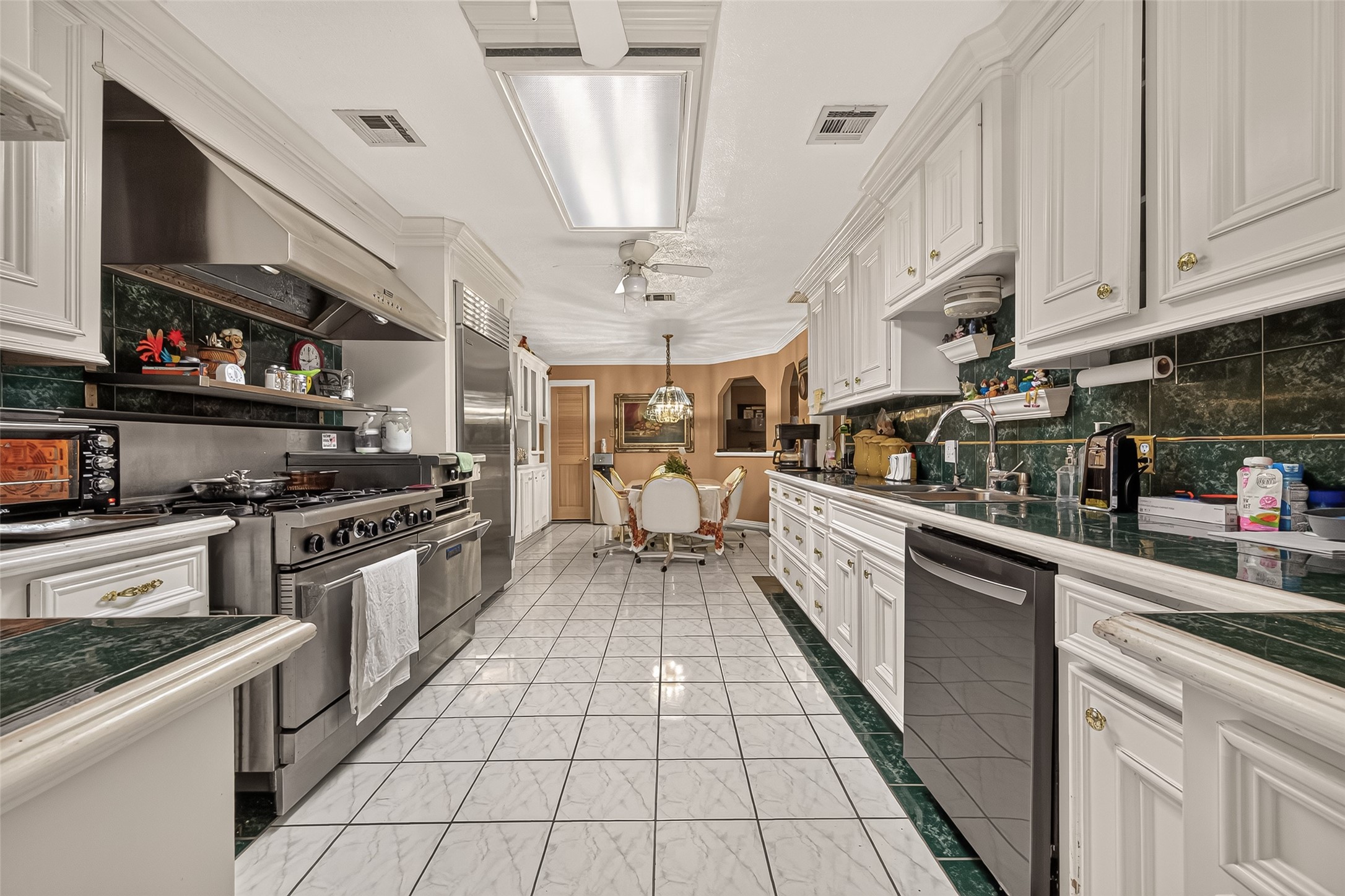 1503 Memorial Drive, Conroe, TX 77304