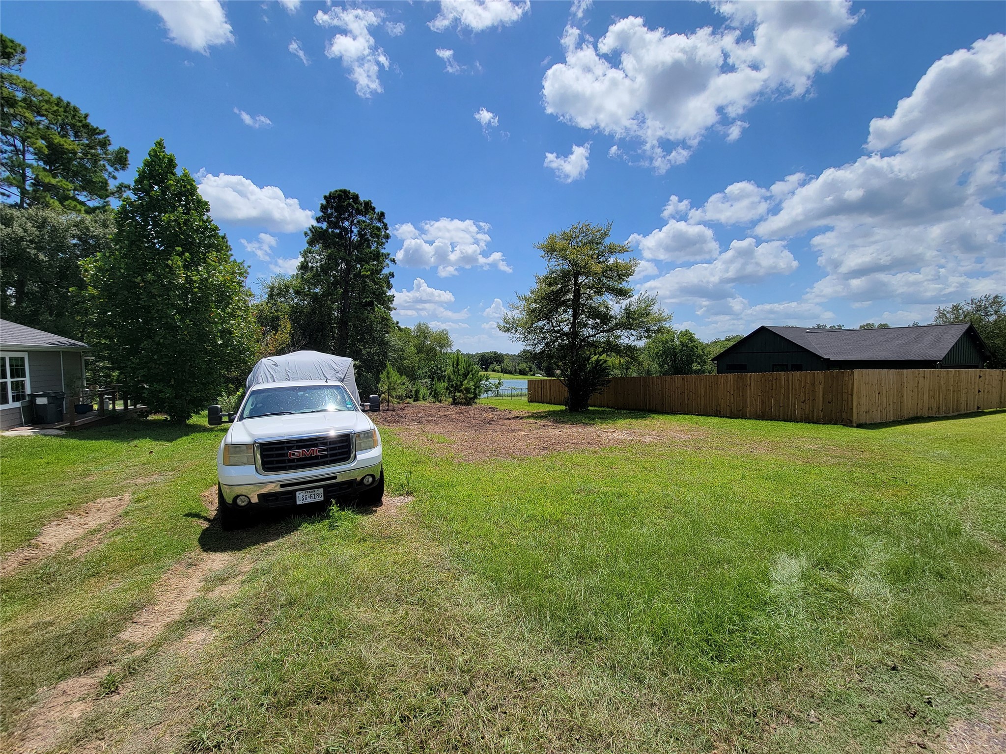 0 Tri Lakes Rd, Montgomery, TX 77316