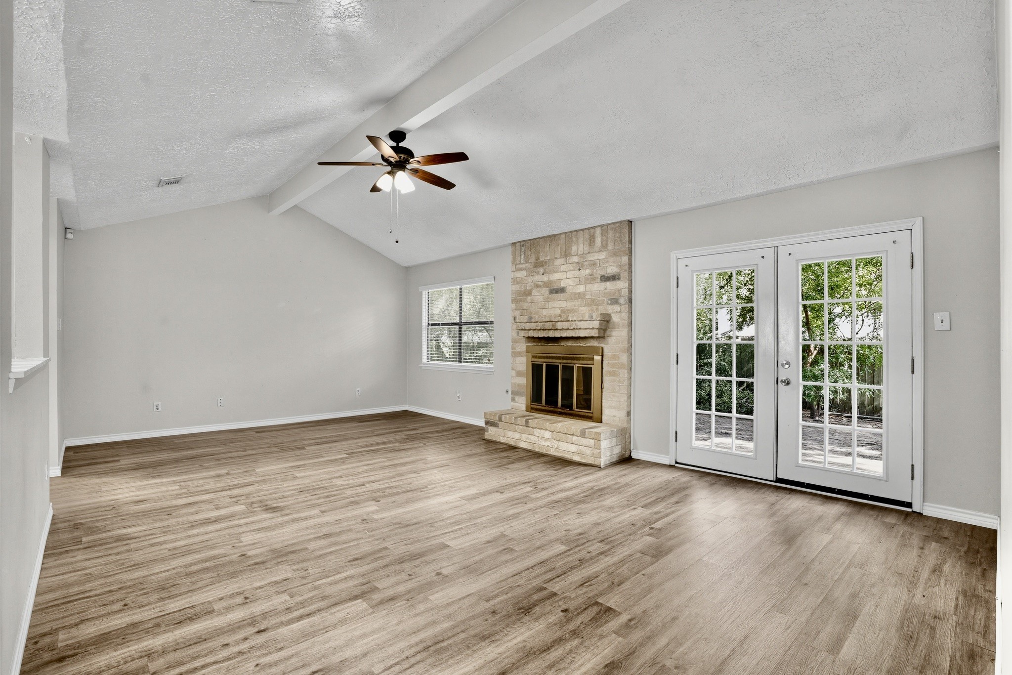 141 W Woodstock Circle Drive, The Woodlands, TX 77381