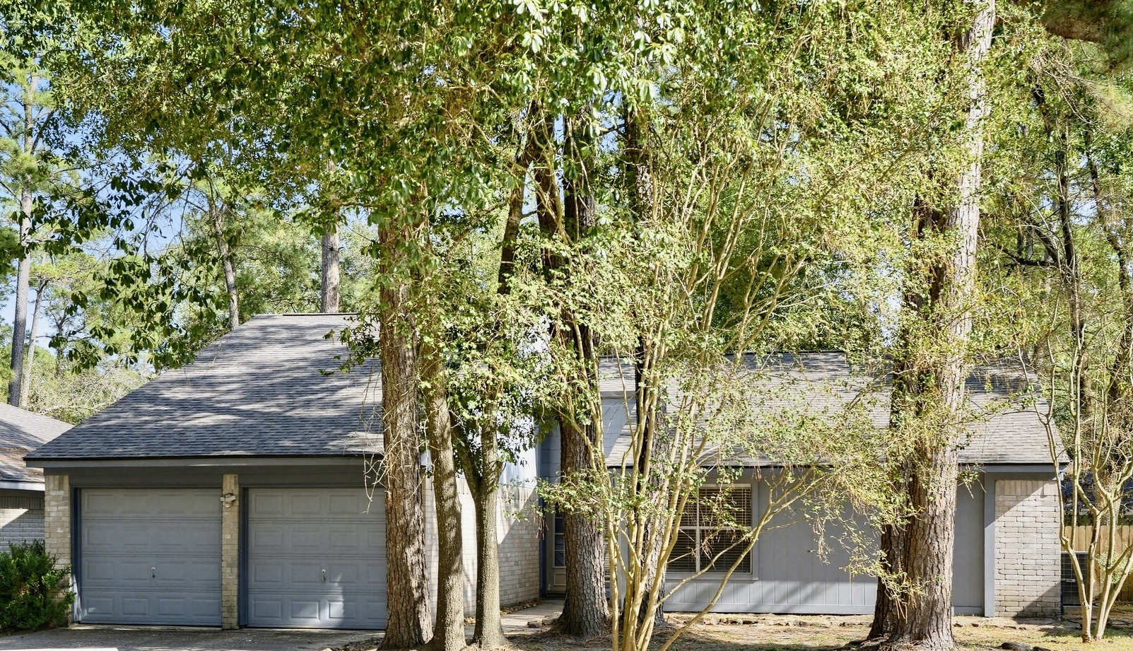 141 W Woodstock Circle Drive, The Woodlands, TX 77381