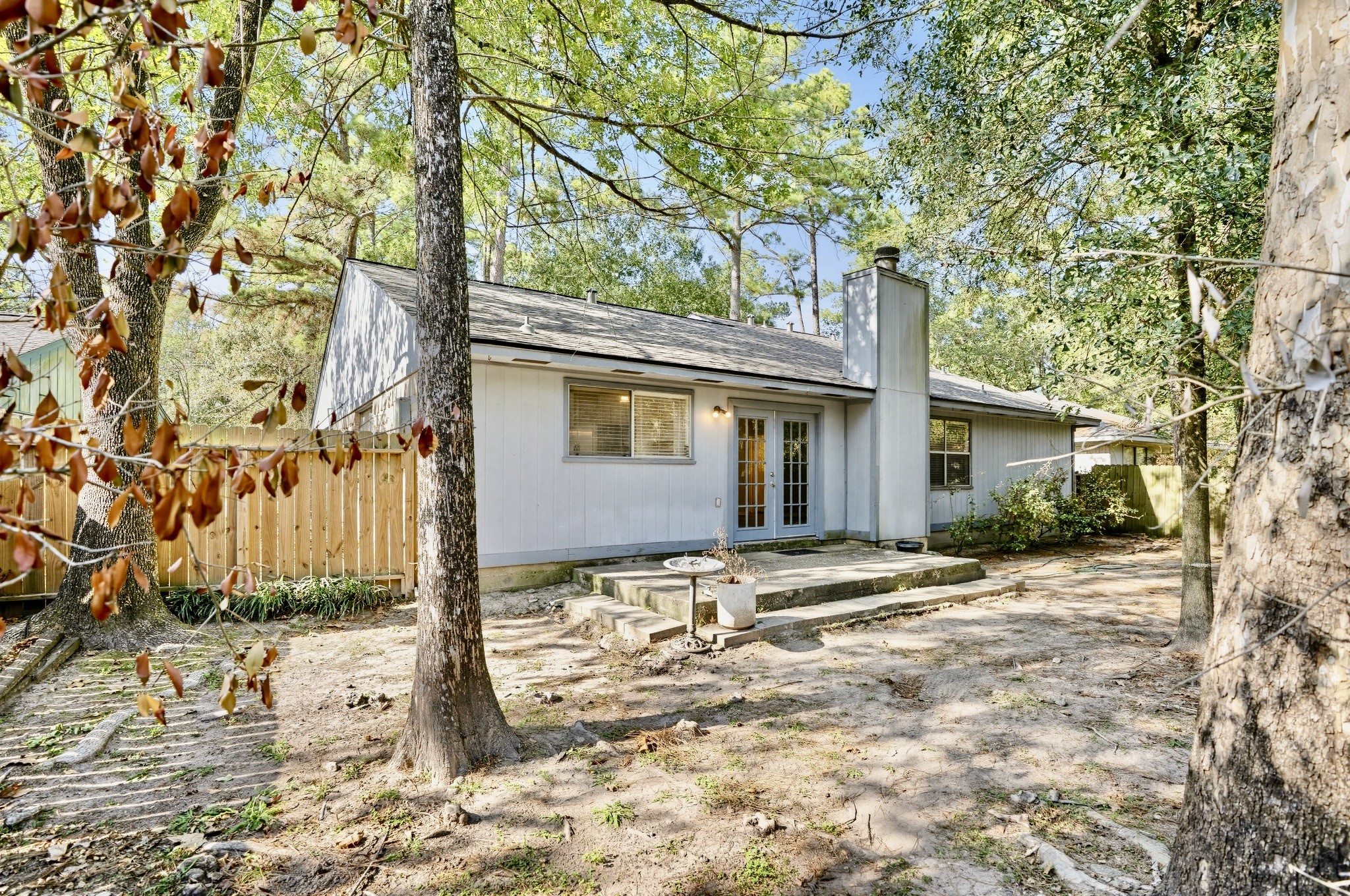 141 W Woodstock Circle Drive, The Woodlands, TX 77381