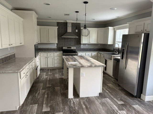 7094 County Road 3, Sweeny, TX 77480 7094 County Road 3, Sweeny, TX 77480