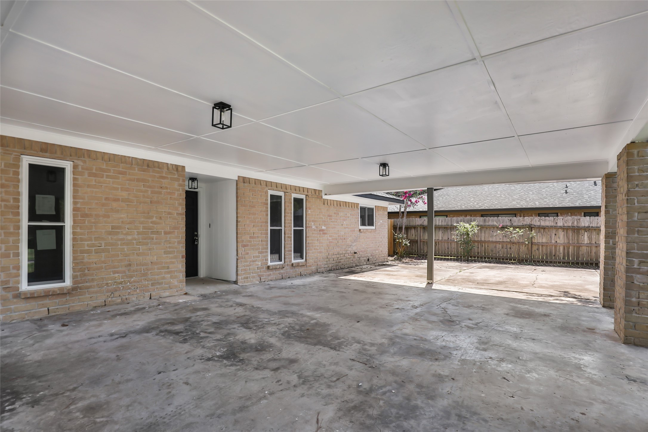 4308 Pine Shadows Street, Dickinson, TX 77539 4308 Pine Shadows Street, Dickinson, TX 77539