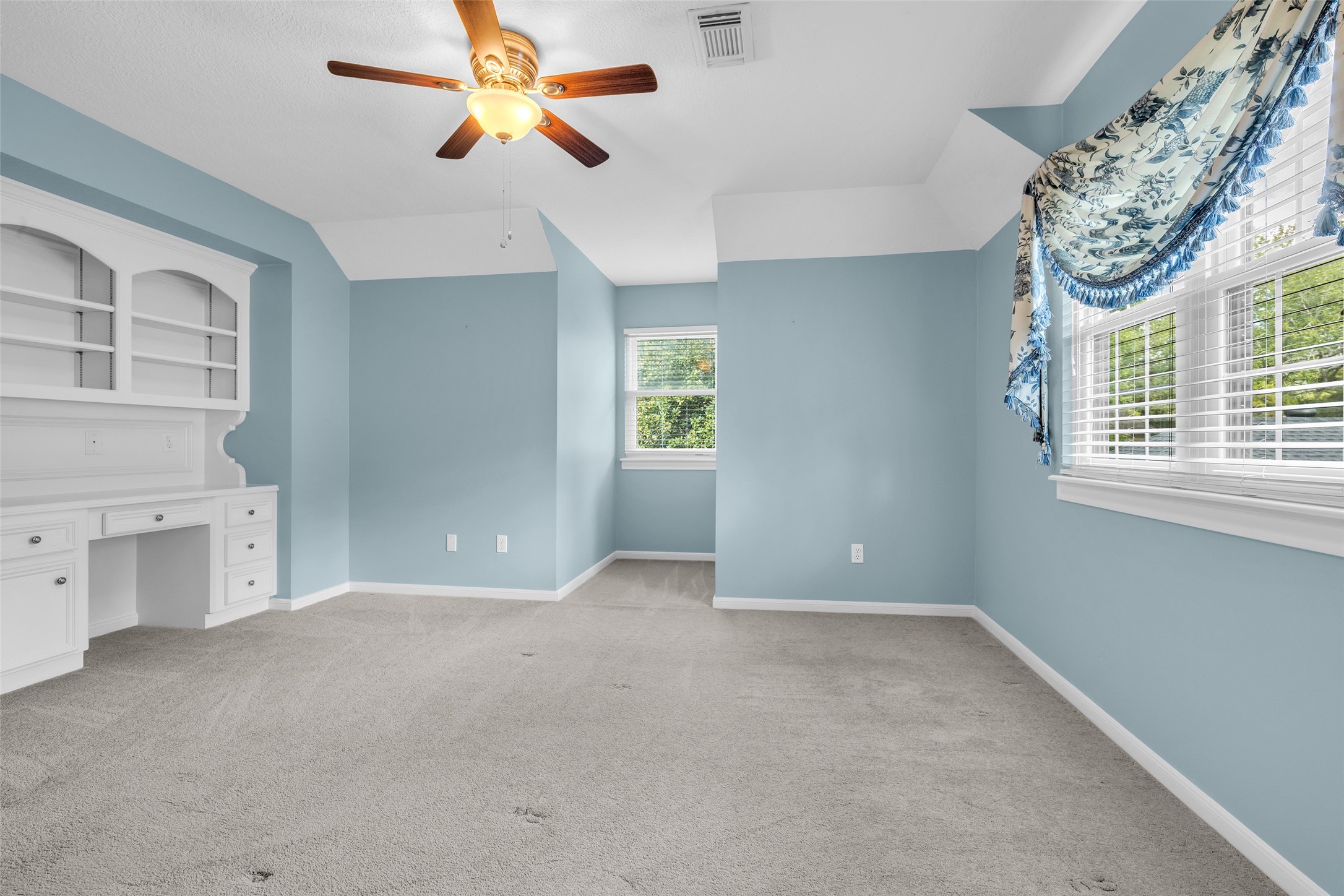 5907 Rocky Brook Drive, Houston, TX 77345