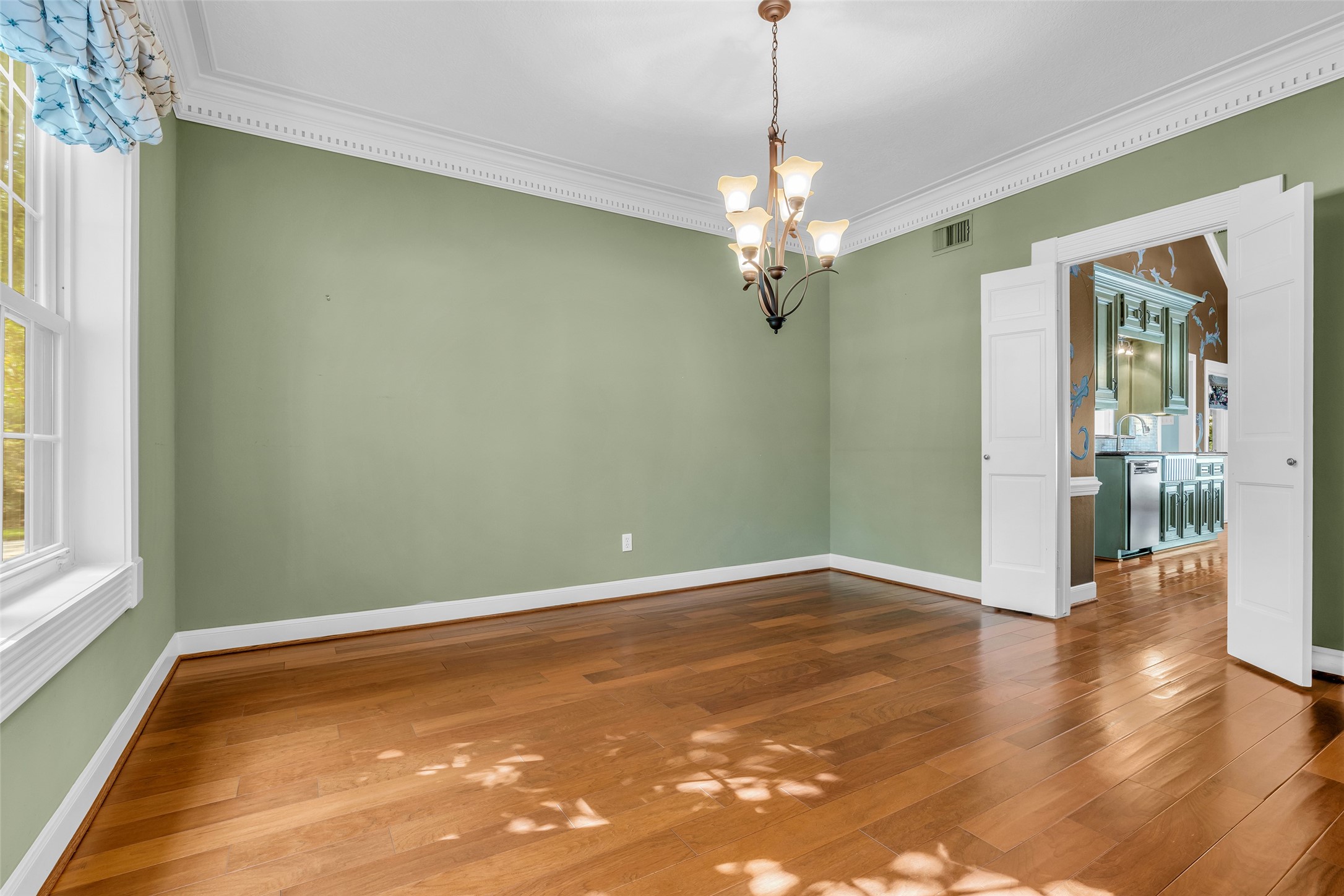 5907 Rocky Brook Drive, Houston, TX 77345
