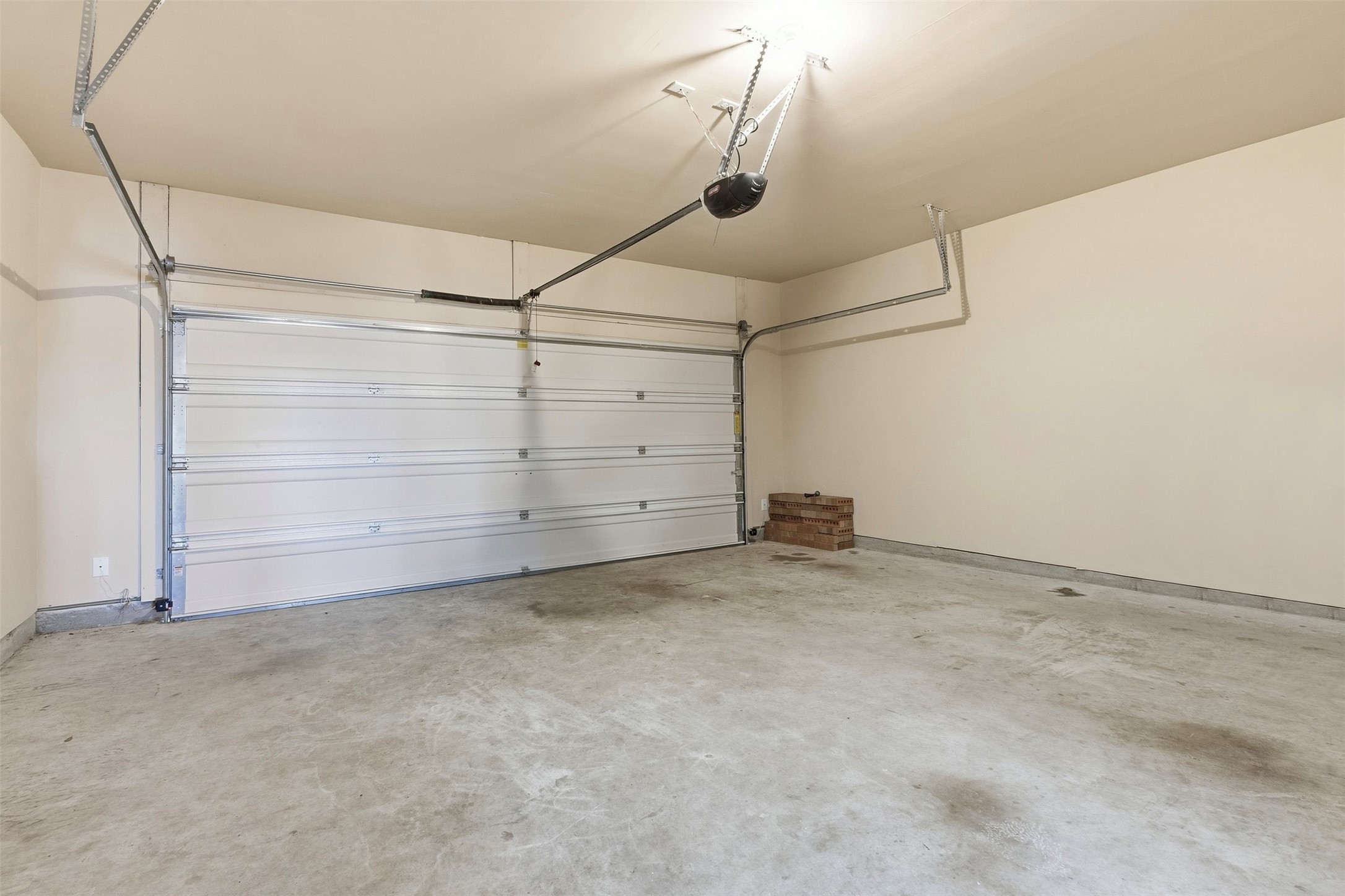 2-Car Garage