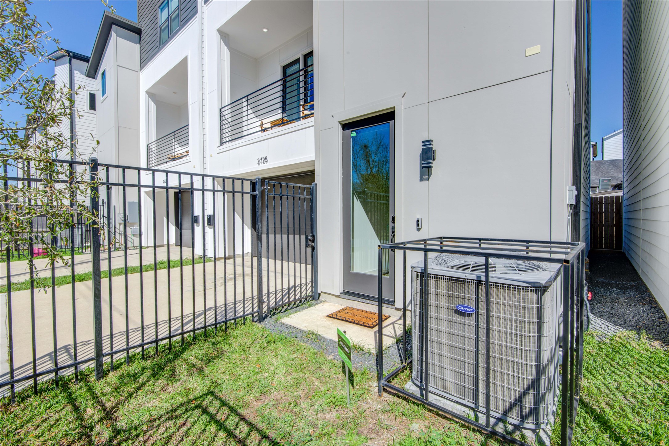 2725 Rosalie Street, Houston, TX 77004