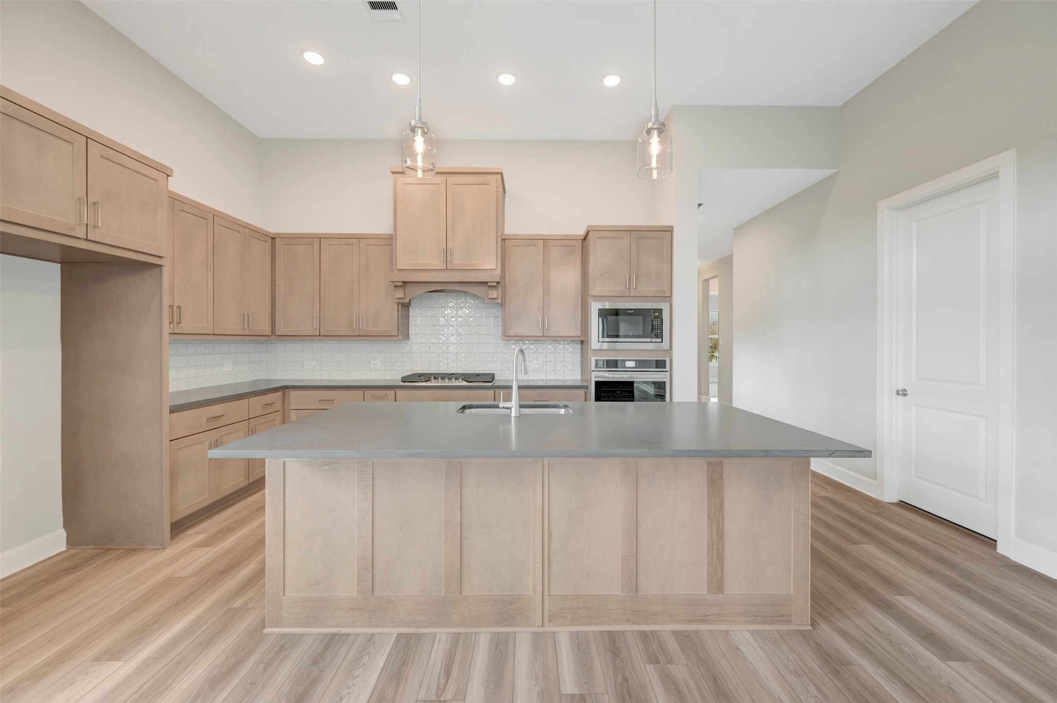 1935 El Pino Street, Montgomery, TX 77316