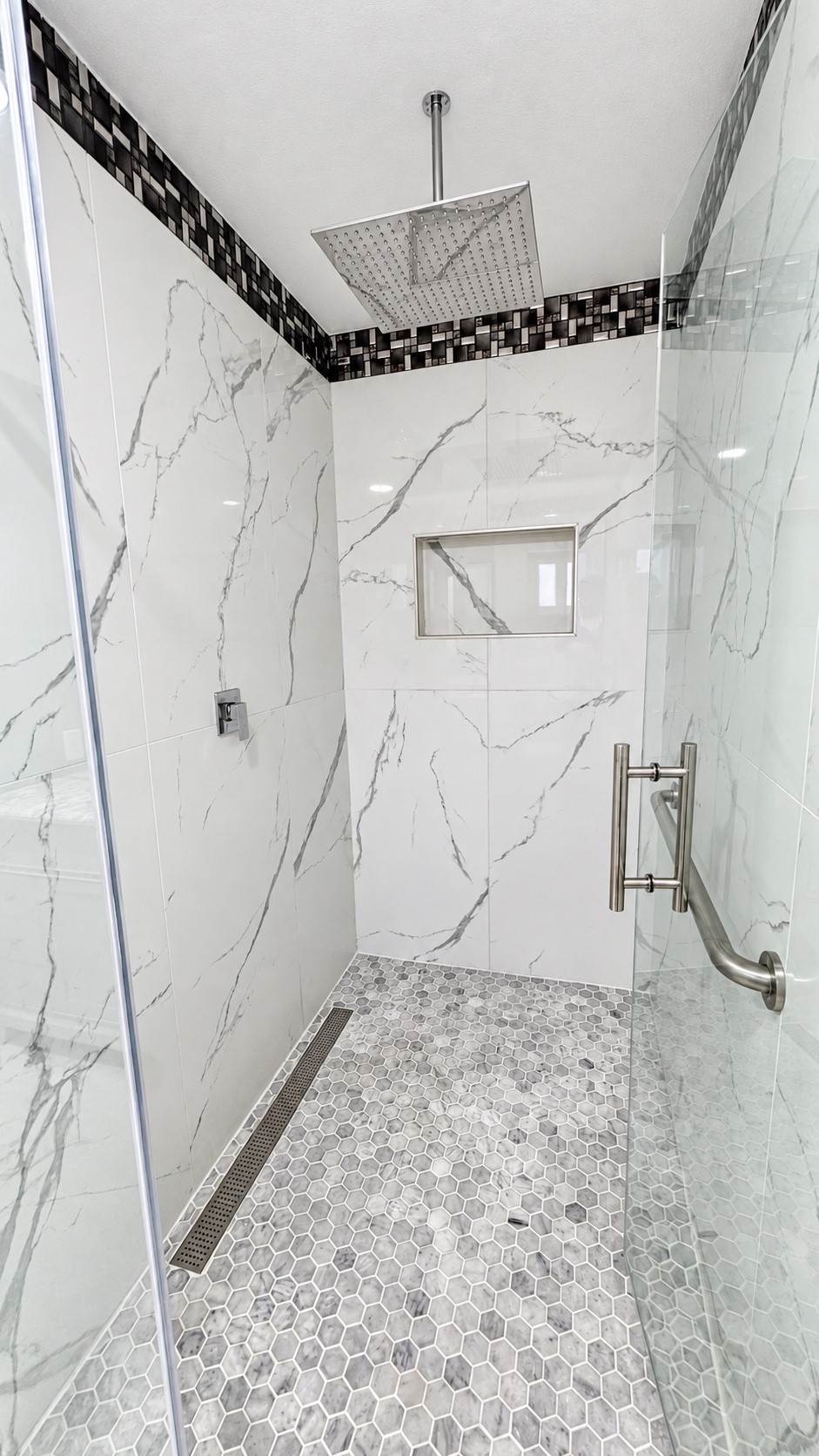Upgraded primary shower