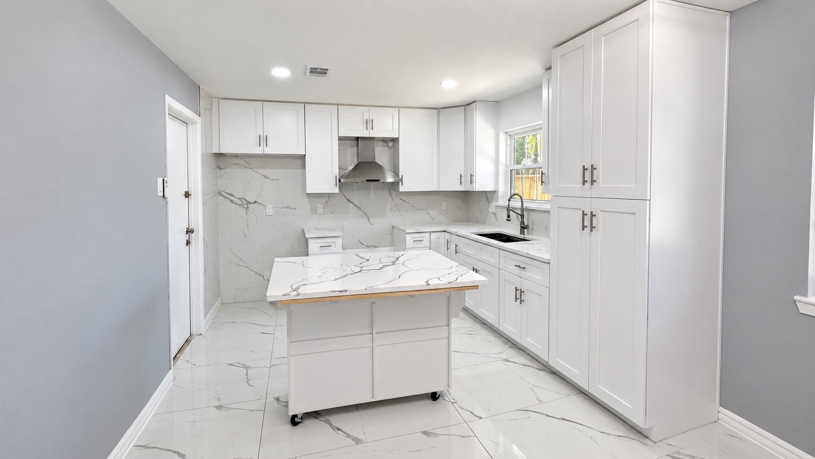 Another view of kitchen