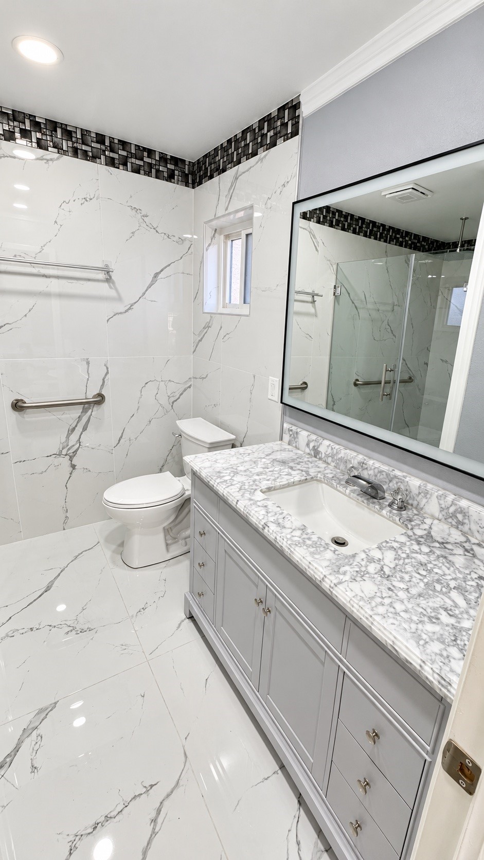 Upgraded Primary Bathroom