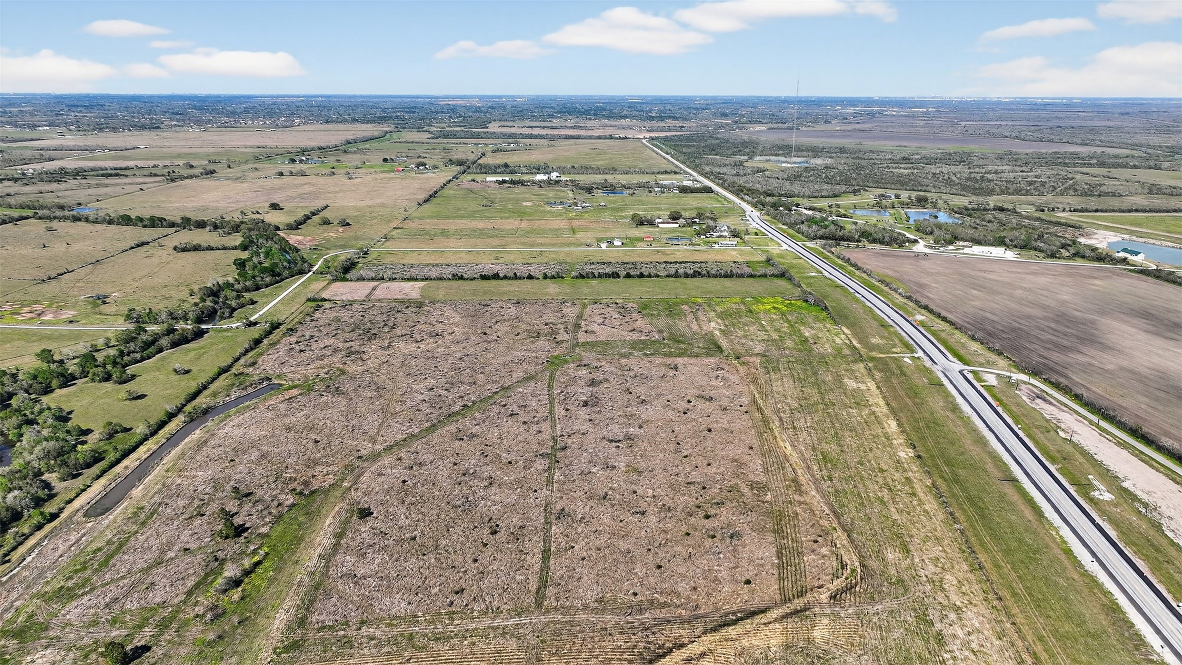 11402 FM 2004, Santa Fe, TX 77510