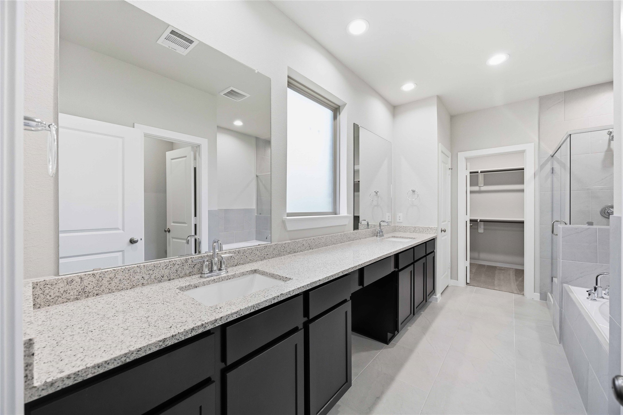 2512 Seneca Lake, La Marque, TX 77568
