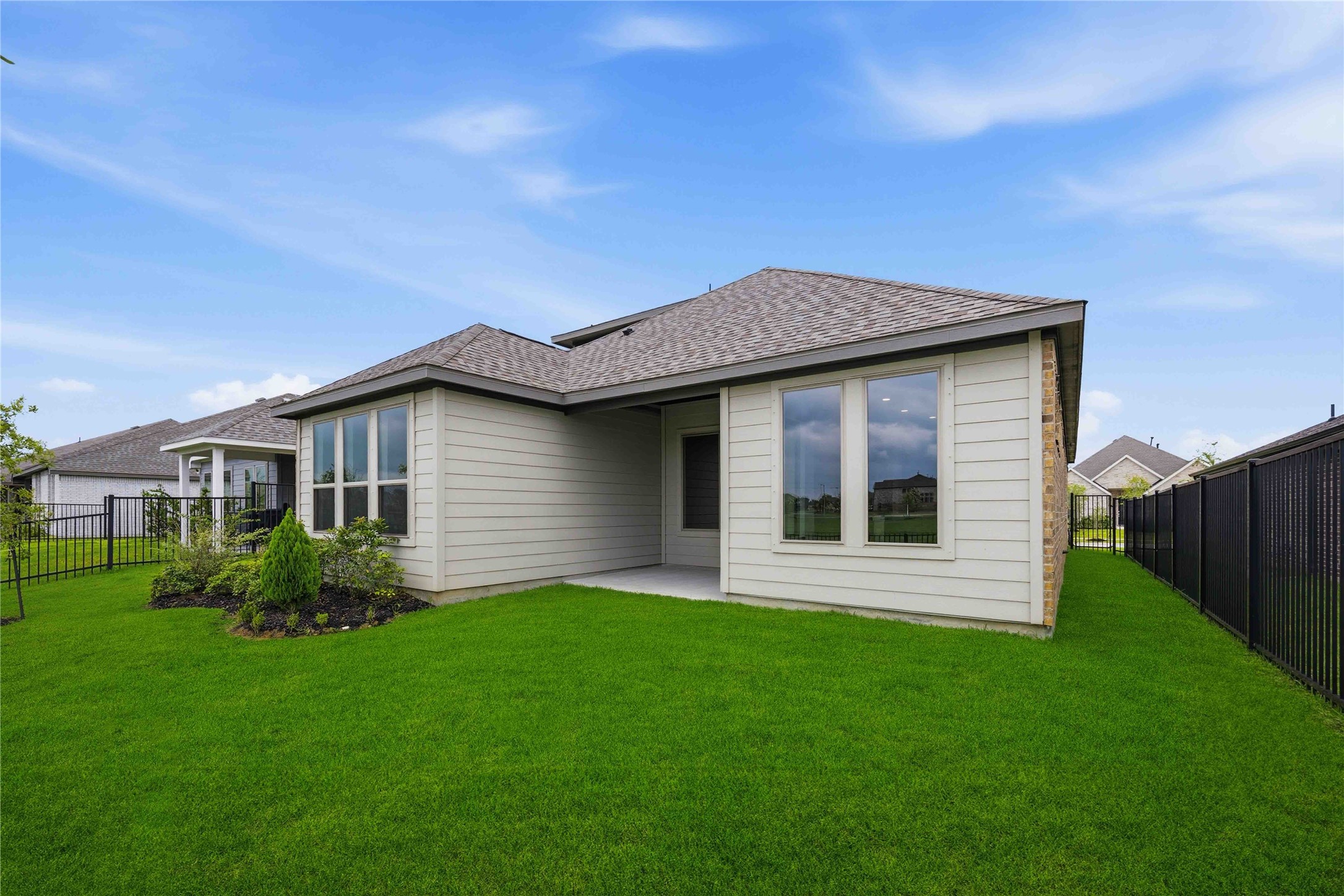 2512 Seneca Lake, La Marque, TX 77568