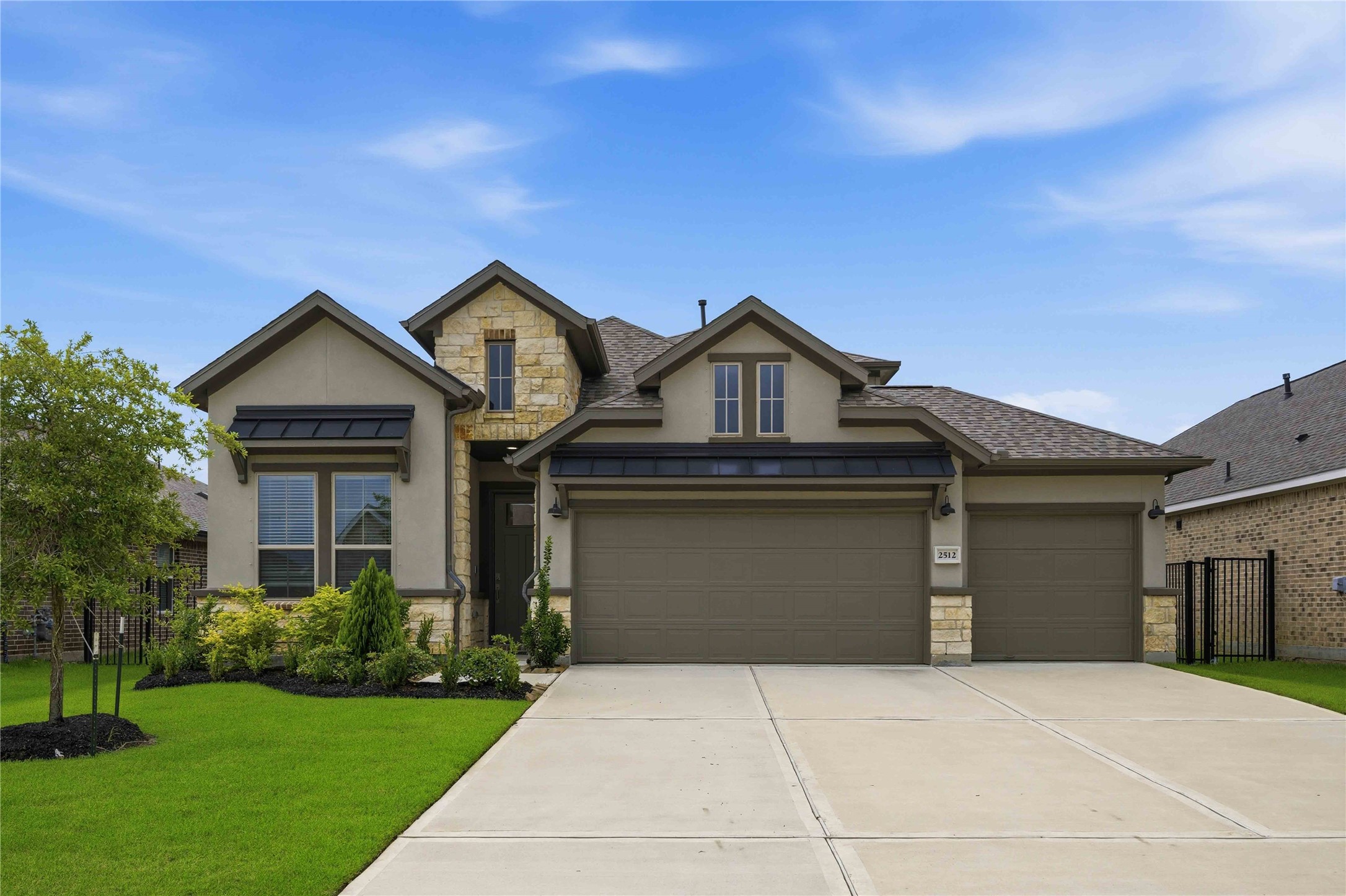 2512 Seneca Lake, La Marque, TX 77568