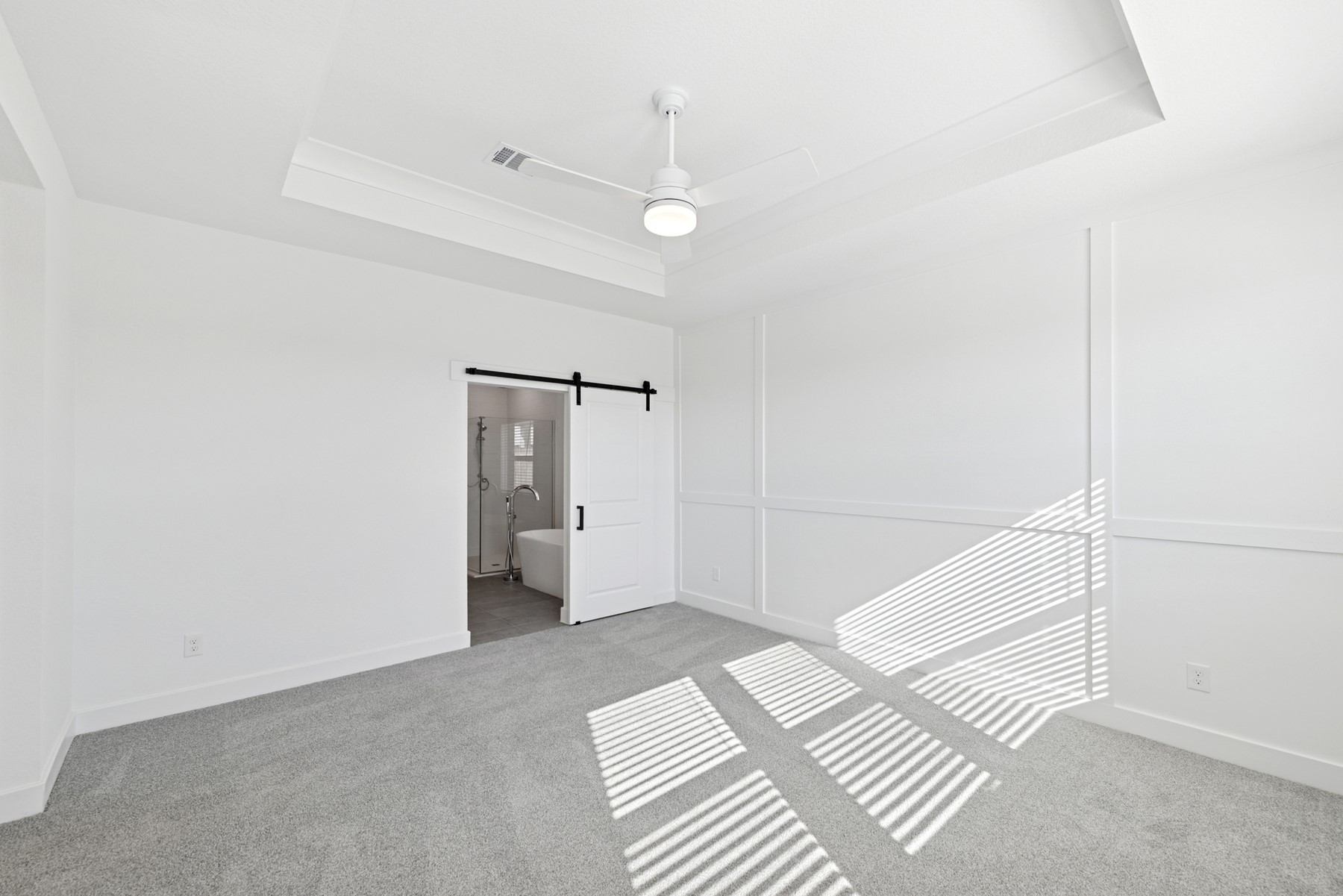 Private primary suite (*Photo not of actual home and used for illustration purposes only.)
