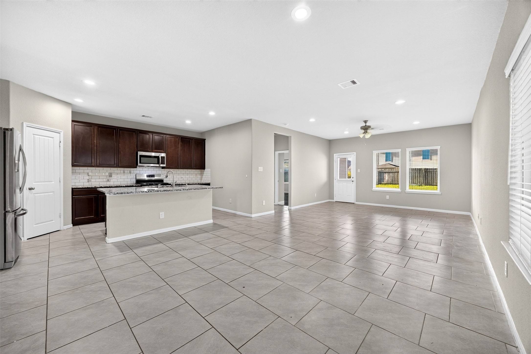 18342 Arcola Bay Lane, Richmond, TX 77407