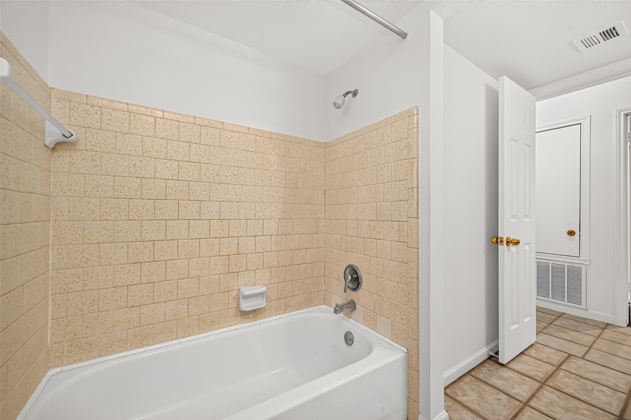 7602 Salge Drive, Houston, TX 77040