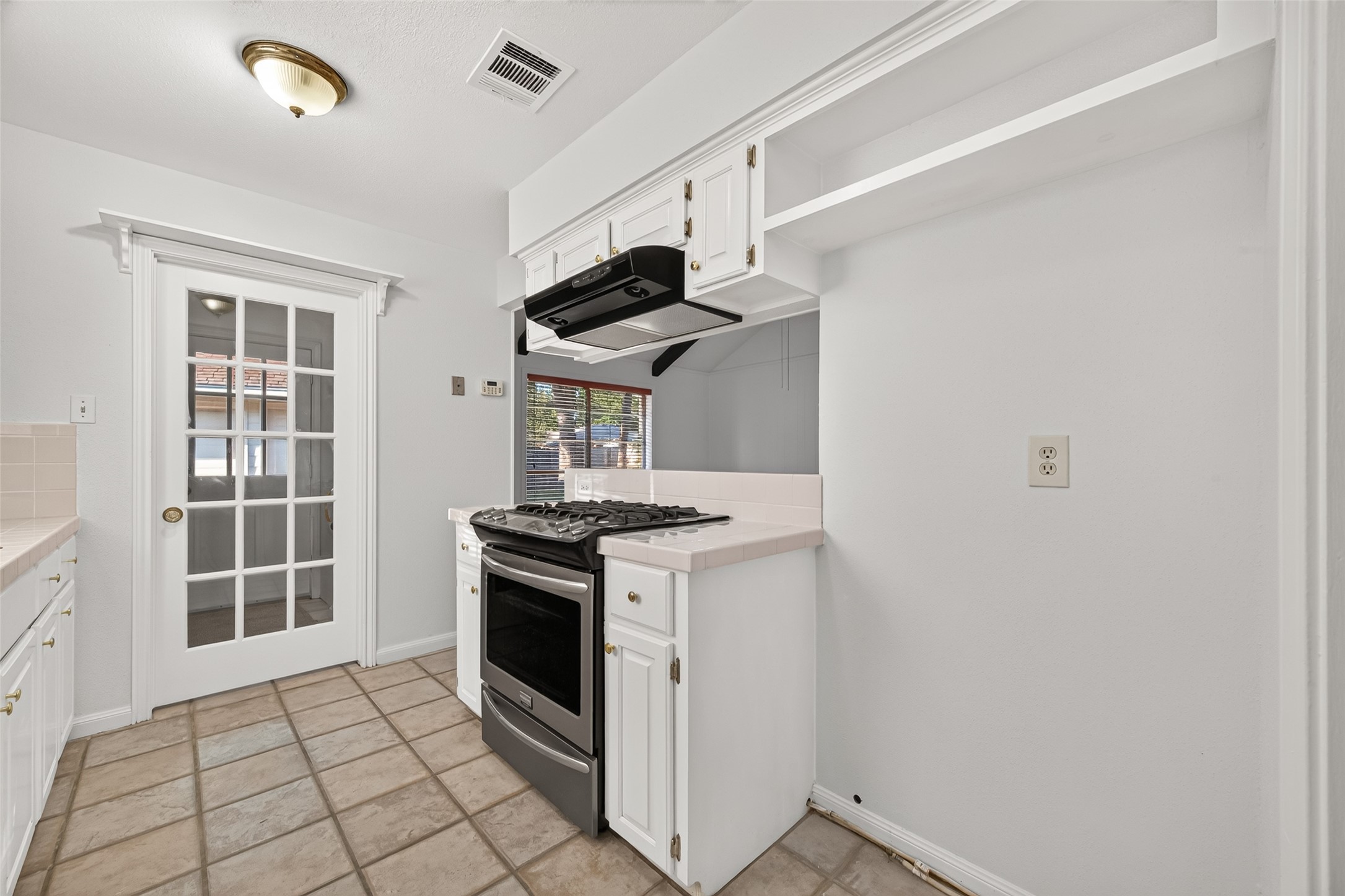7602 Salge Drive, Houston, TX 77040