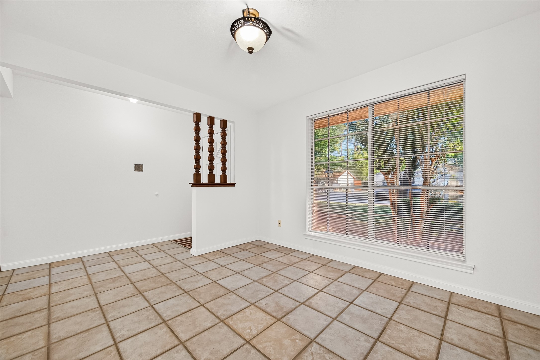 7602 Salge Drive, Houston, TX 77040