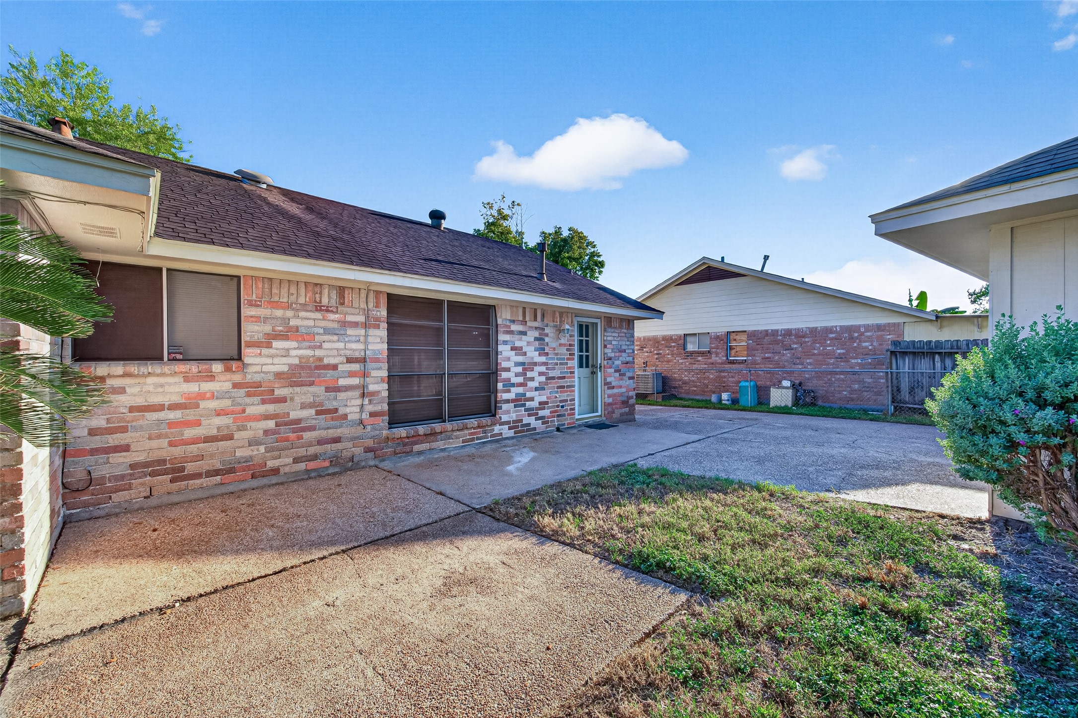 7602 Salge Drive, Houston, TX 77040
