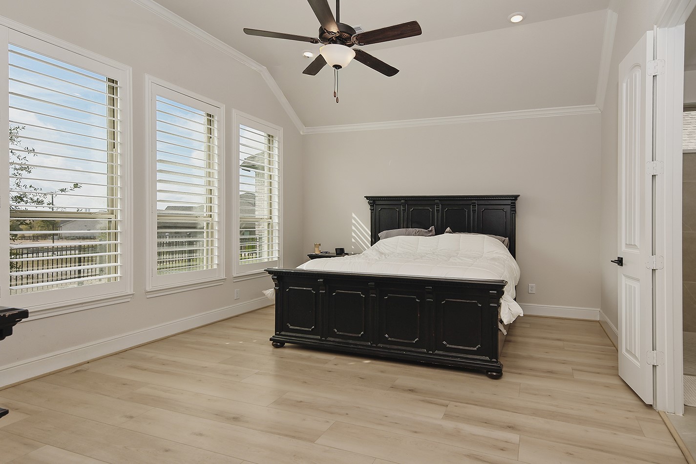 9819 Cobalt Cove, Willis, TX 77318