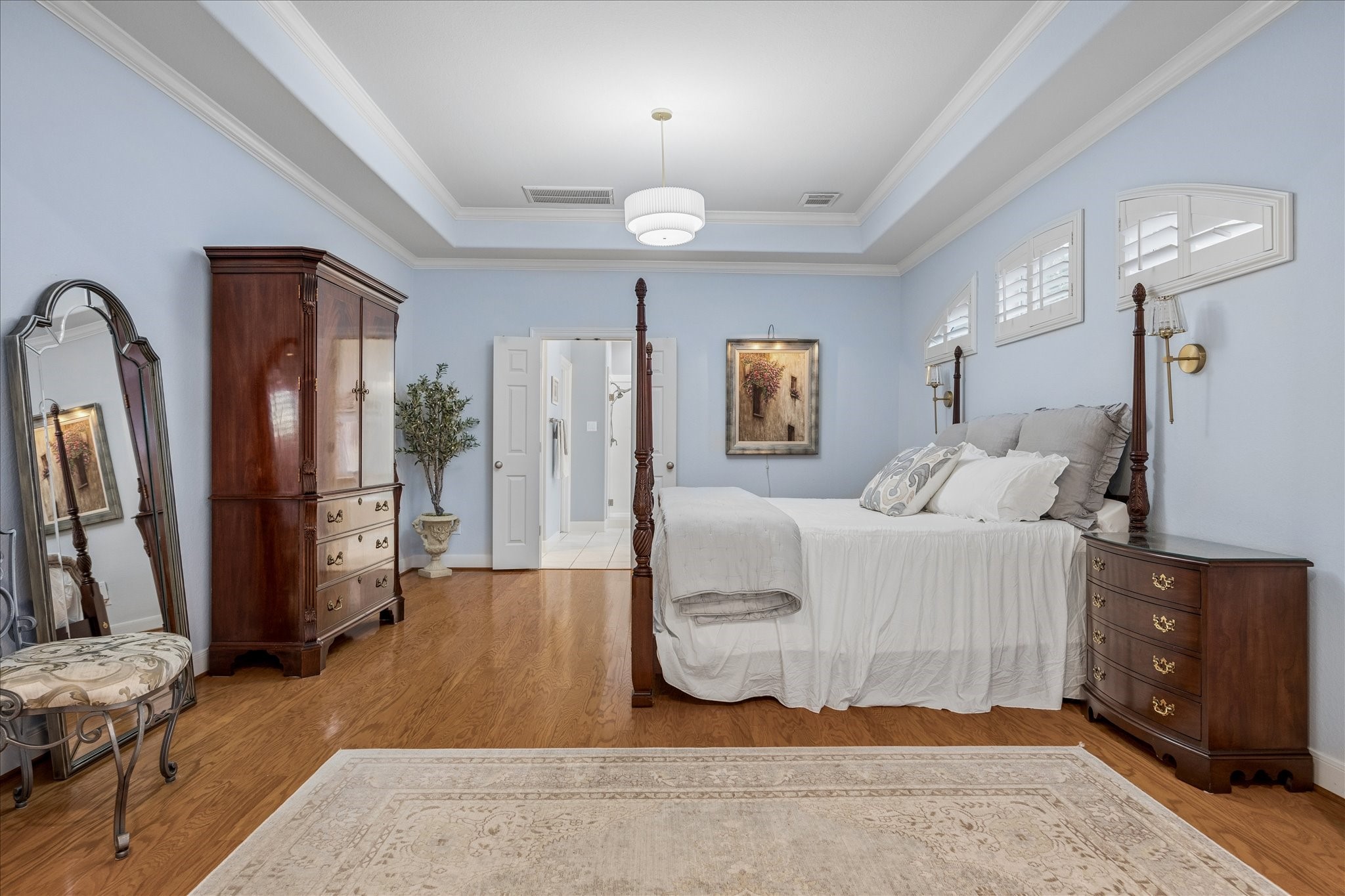 Relax and unwind in the inviting primary retreat with ambiance that flows seamlessly into the spa-like bath.