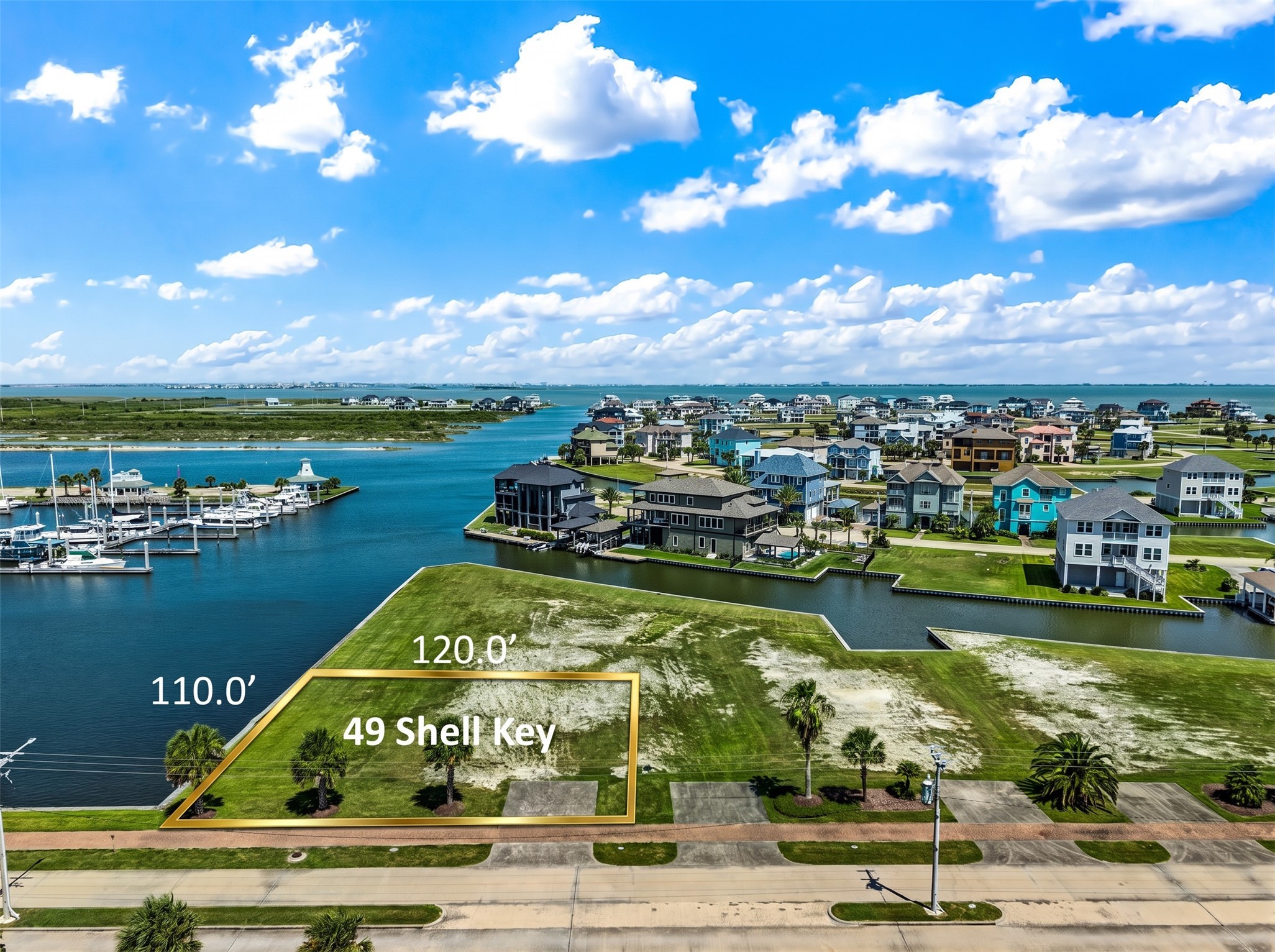 Idyllic views of the wetlands, marina, and intracoastal waterway make for the perfect weekend escape!