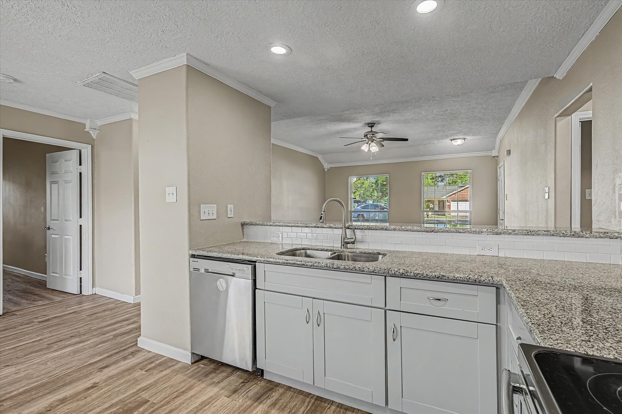 3084 County Road 855b Road, Alvin, TX 77511