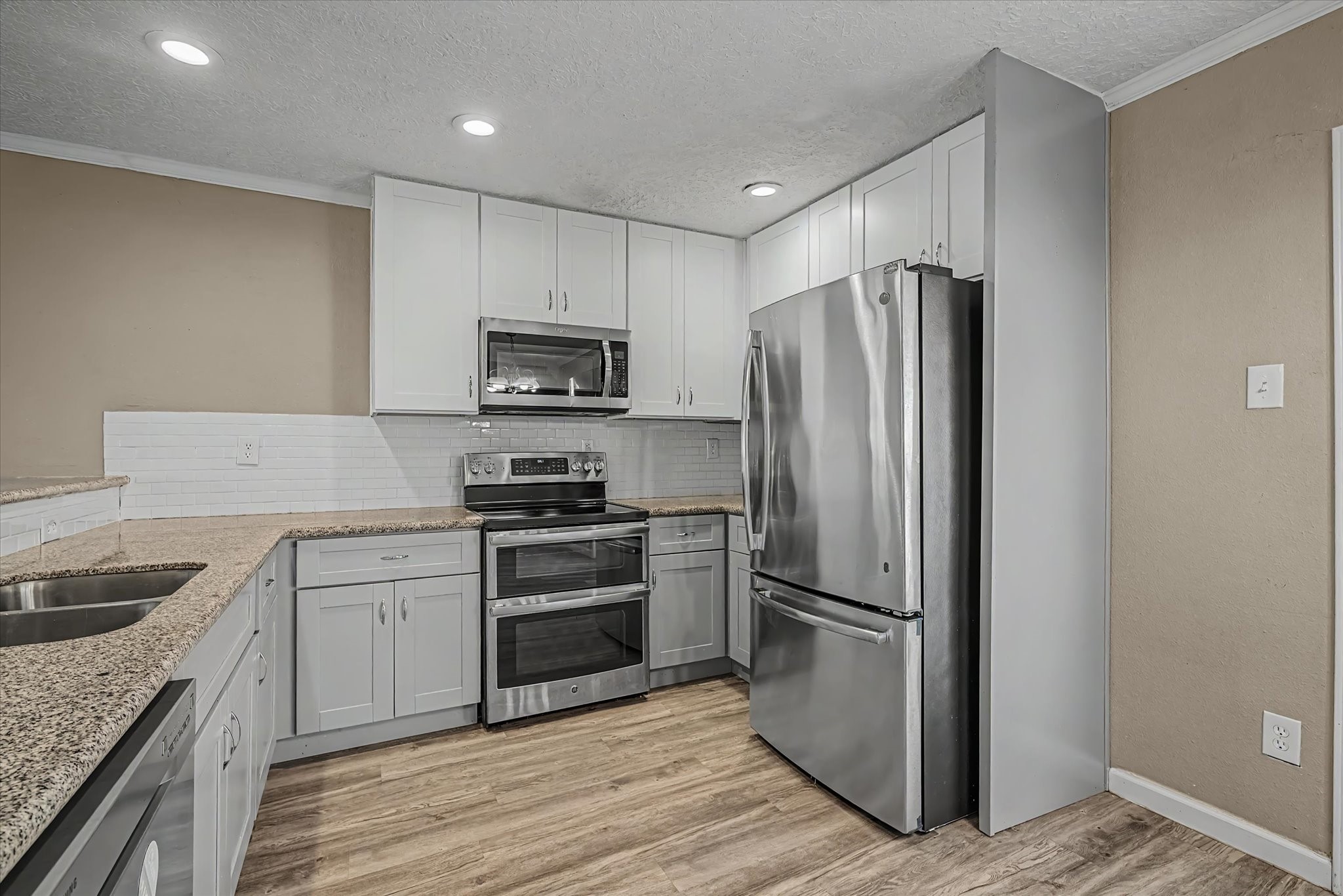 3084 County Road 855b Road, Alvin, TX 77511