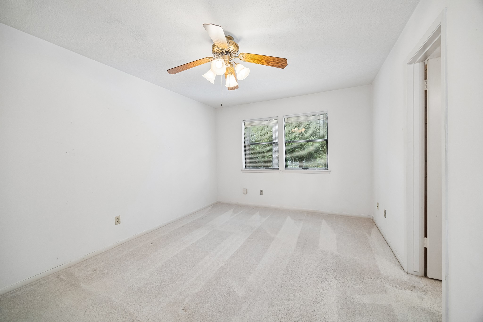 2310 Mill Lake Drive, Kingwood, TX 77339