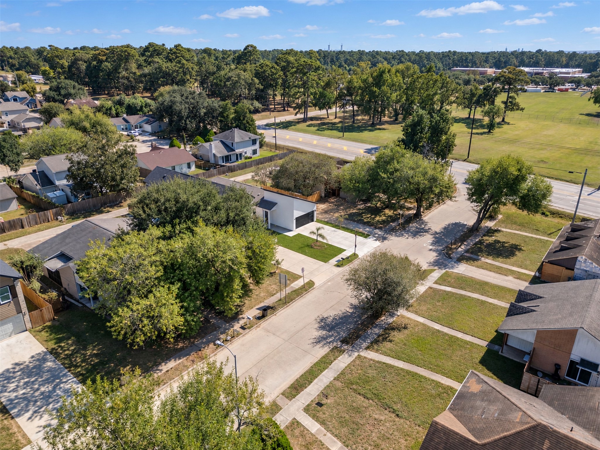 5606 HOLLOW PINES, Houston, TX 77049
