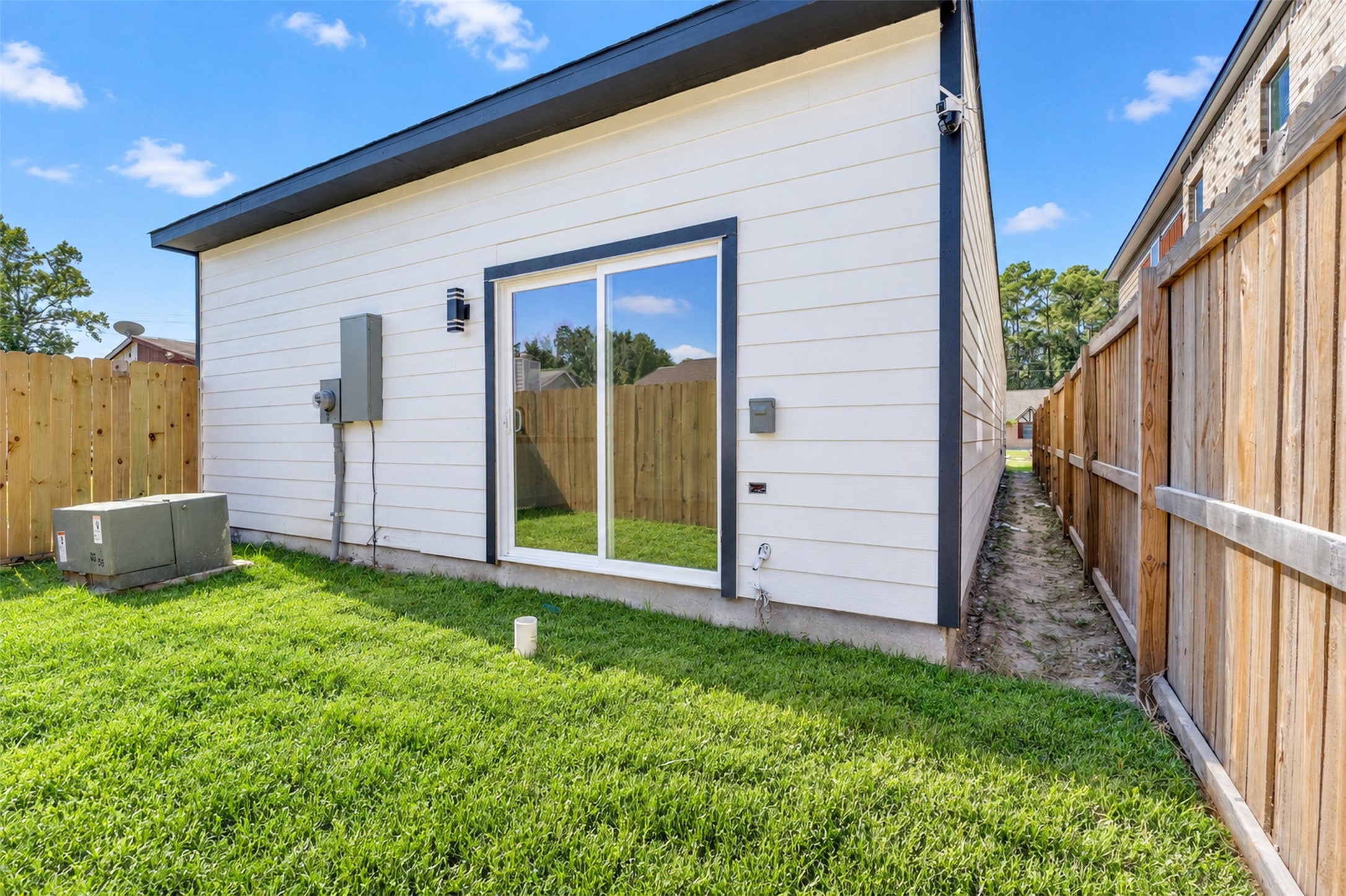 5606 HOLLOW PINES, Houston, TX 77049