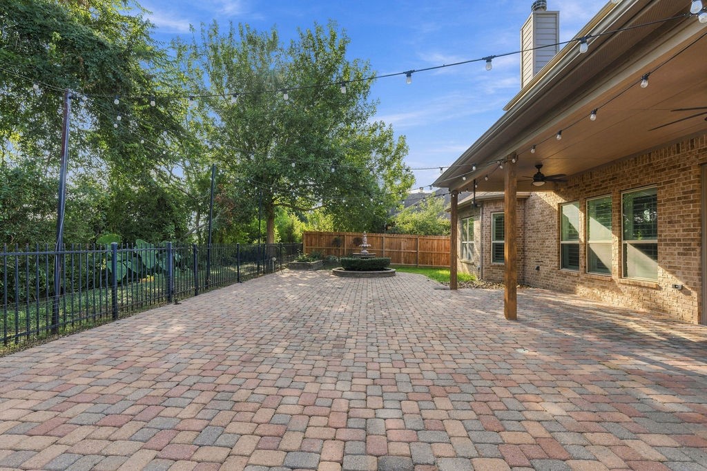 2936 Hawkins Creek Lane, League City, TX 77573