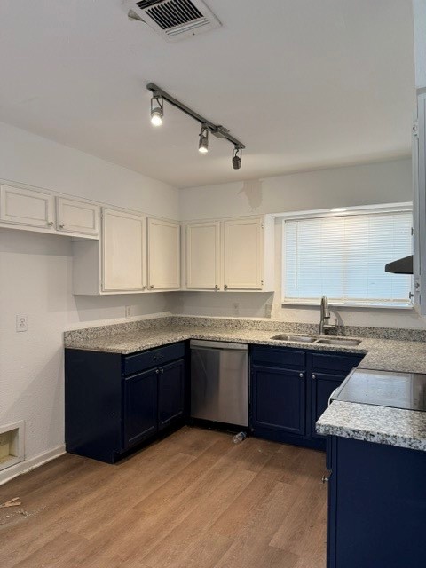 728 Milton Street, Angleton, TX 77515
