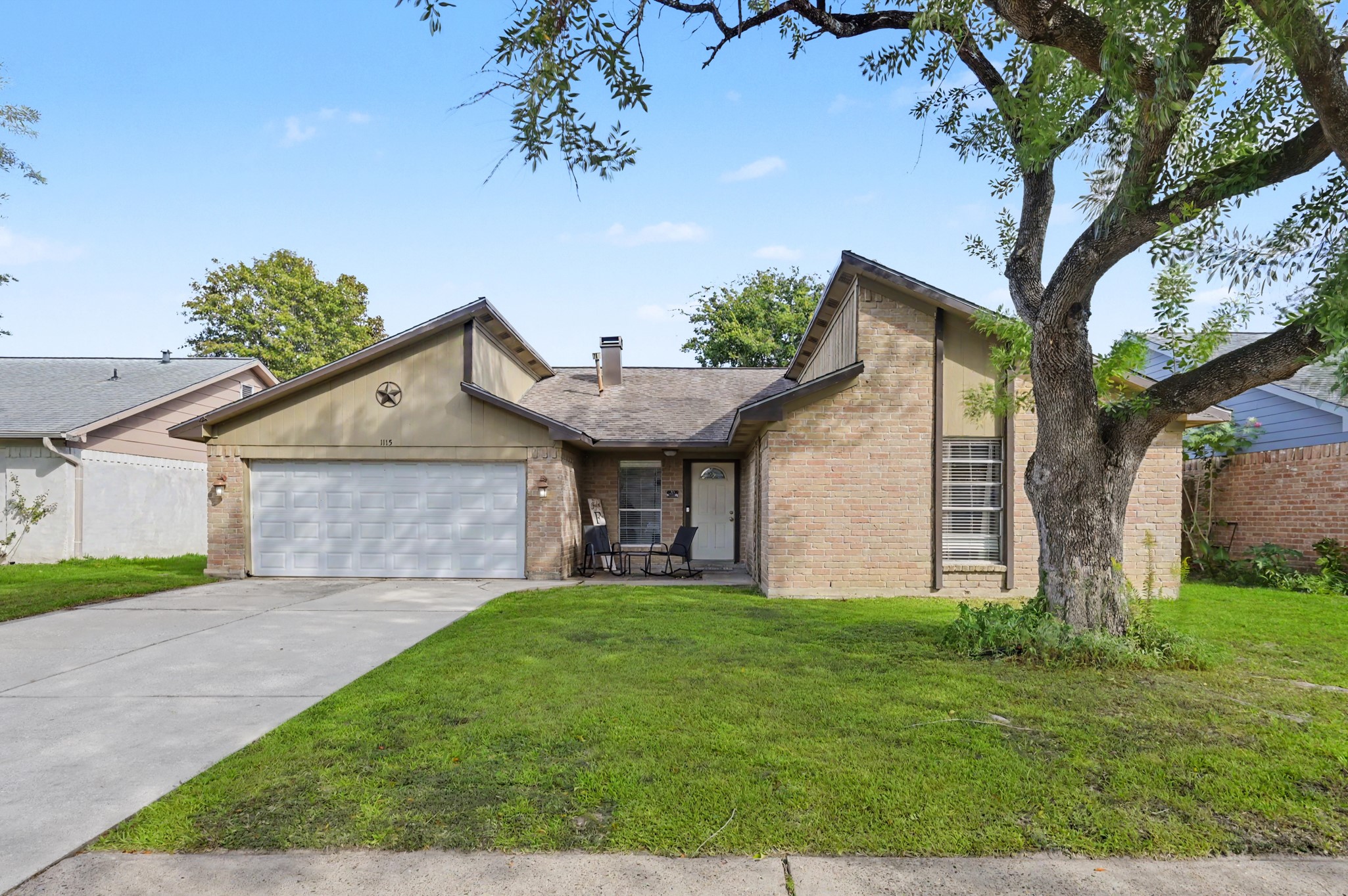 1115 Thomas Drive, Humble, TX 77338 1115 Thomas Drive, Humble, TX 77338