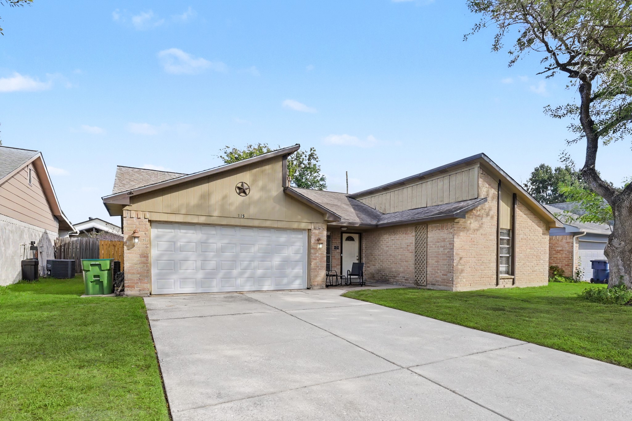 1115 Thomas Drive, Humble, TX 77338