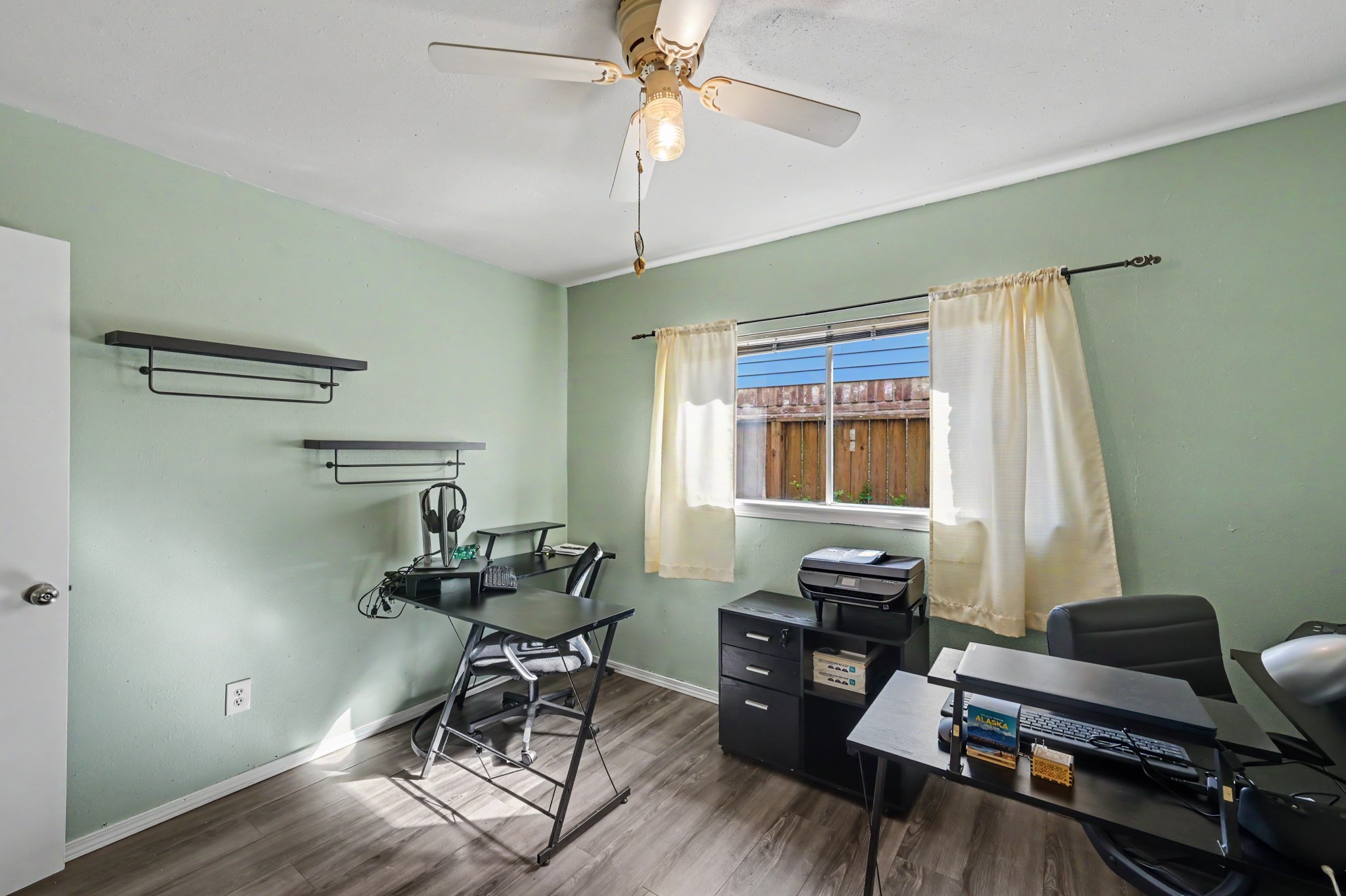 1115 Thomas Drive, Humble, TX 77338